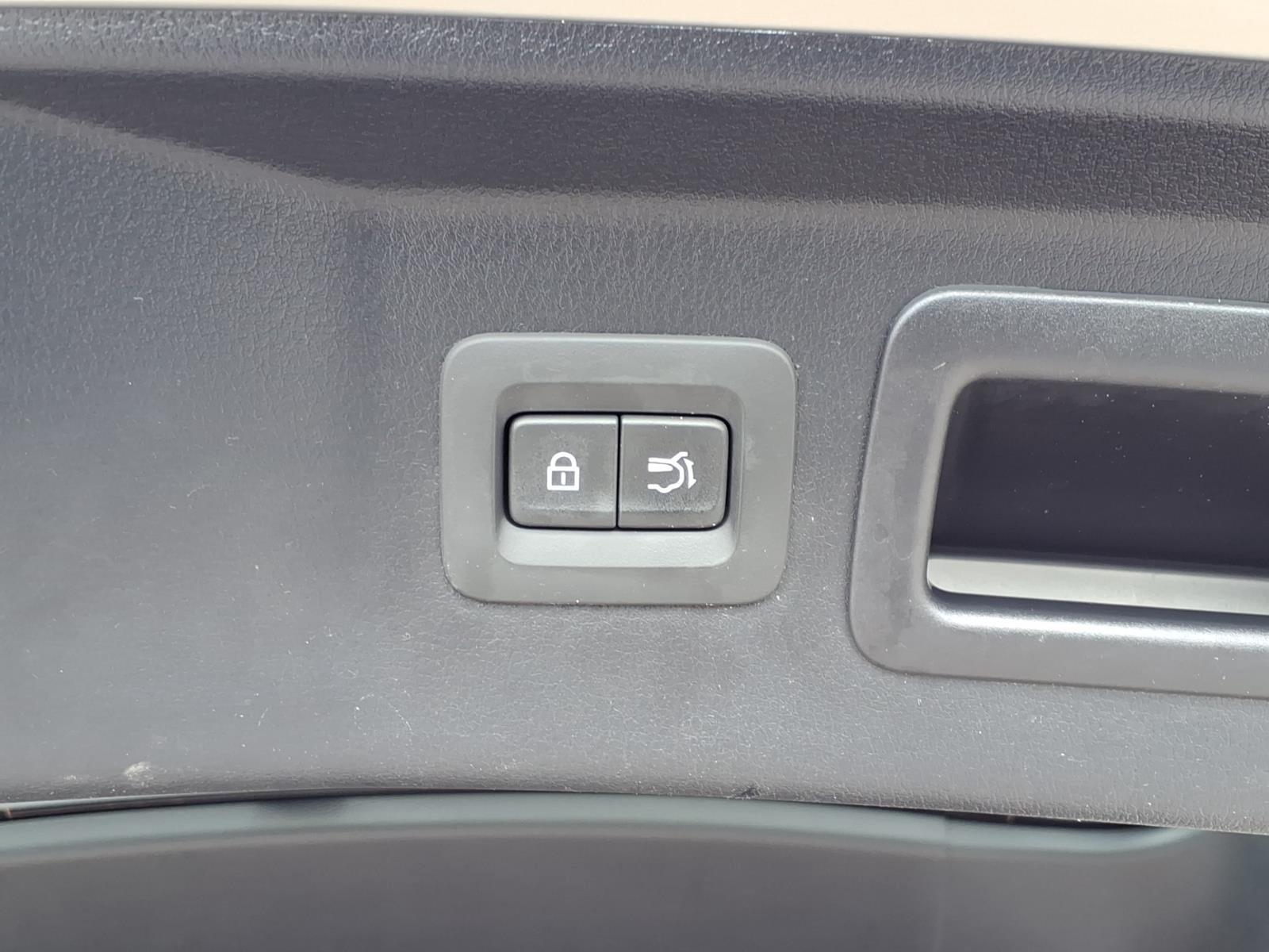 2025 Mazda CX-90 Preferred Package