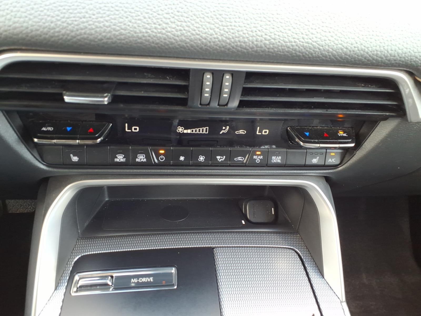 2025 Mazda CX-90 Preferred Package