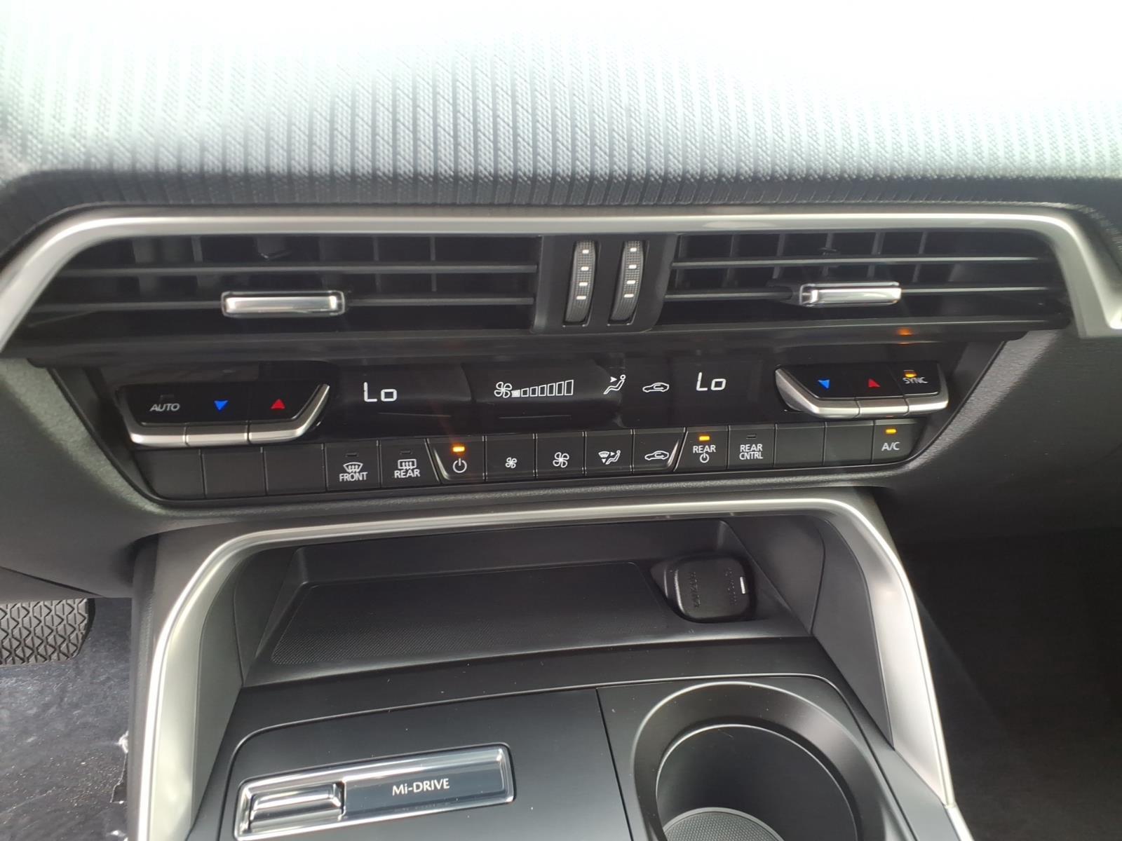 2026 Mazda CX-90 Select