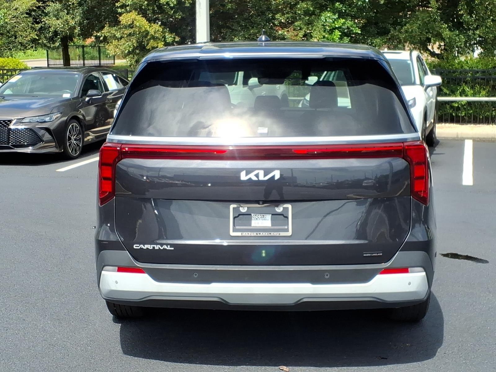 2025 Kia Carnival LXS
