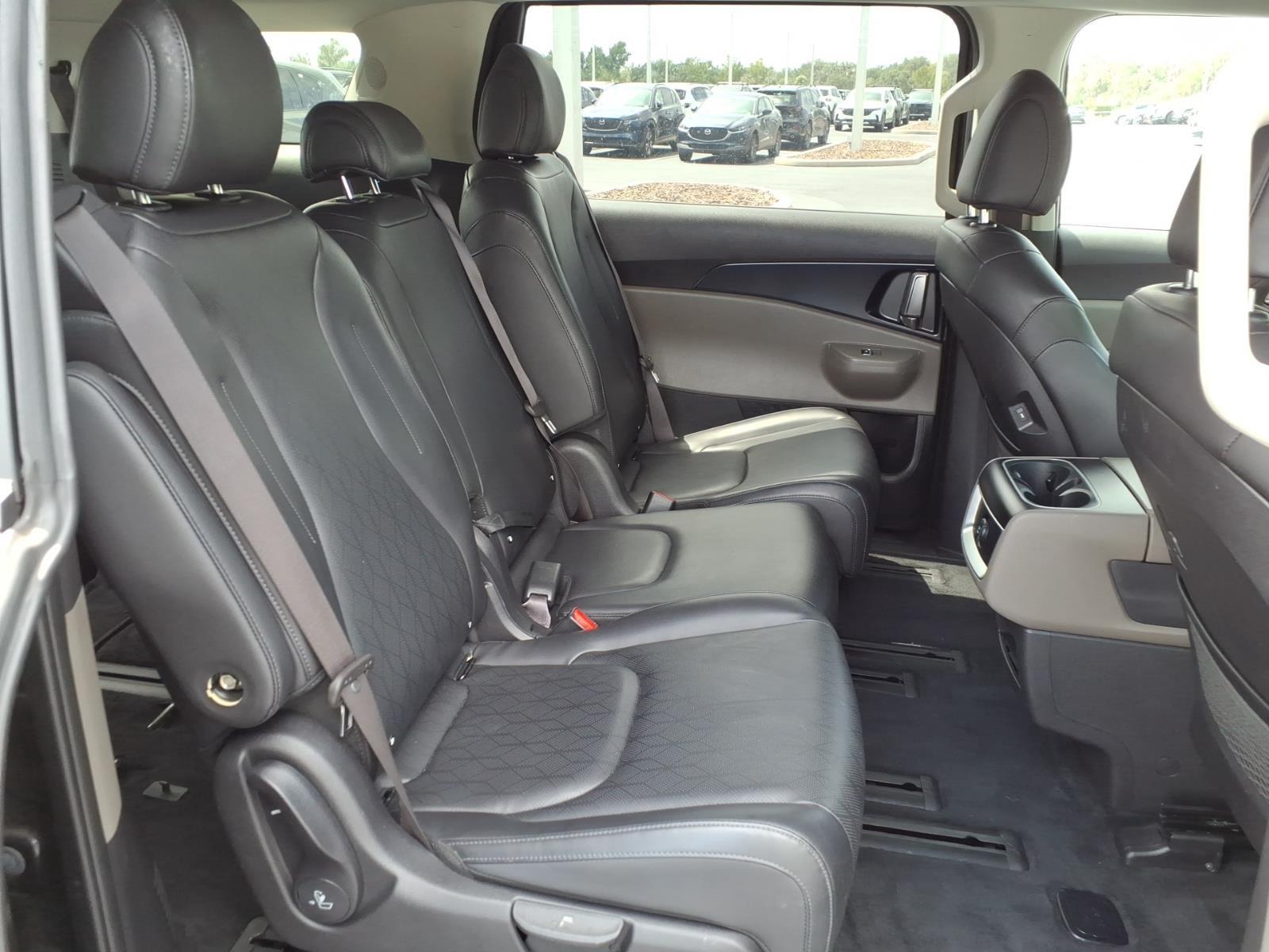 2025 Kia Carnival LXS