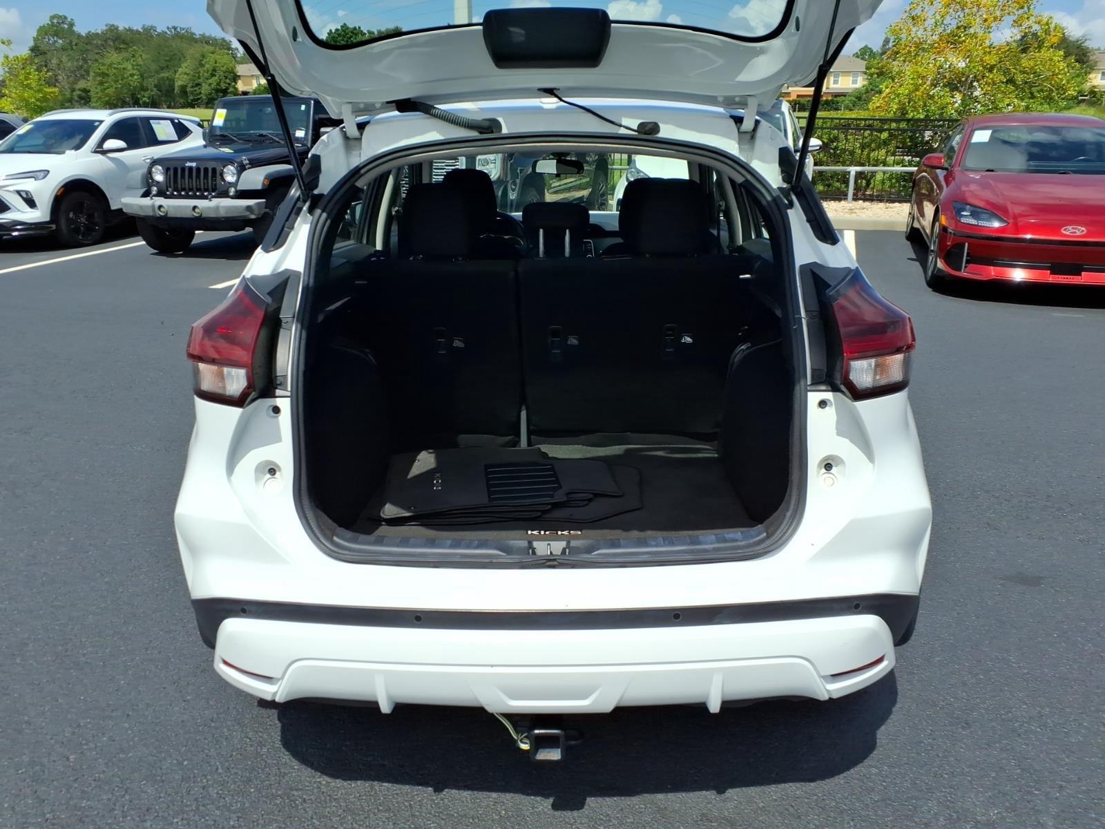 2023 Nissan Kicks S
