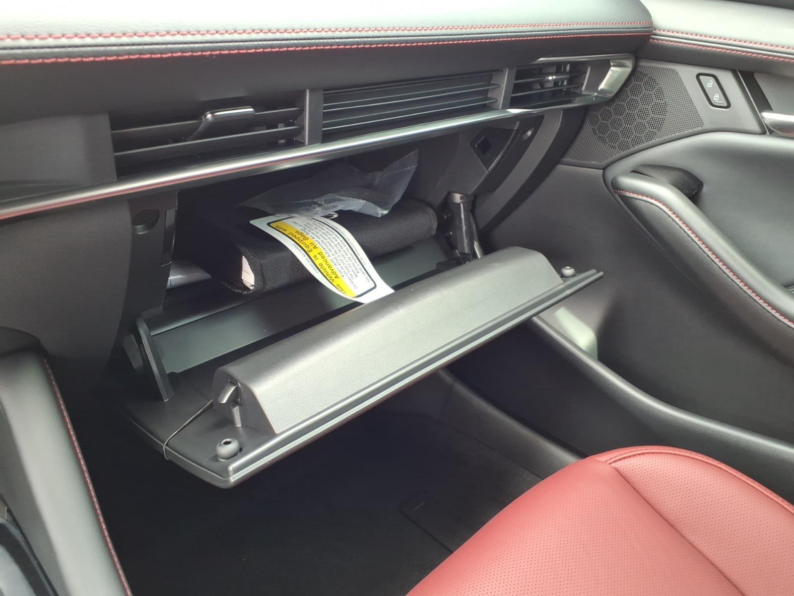 2026 Mazda Mazda3 Hatchback 2.5 S Carbon Edition