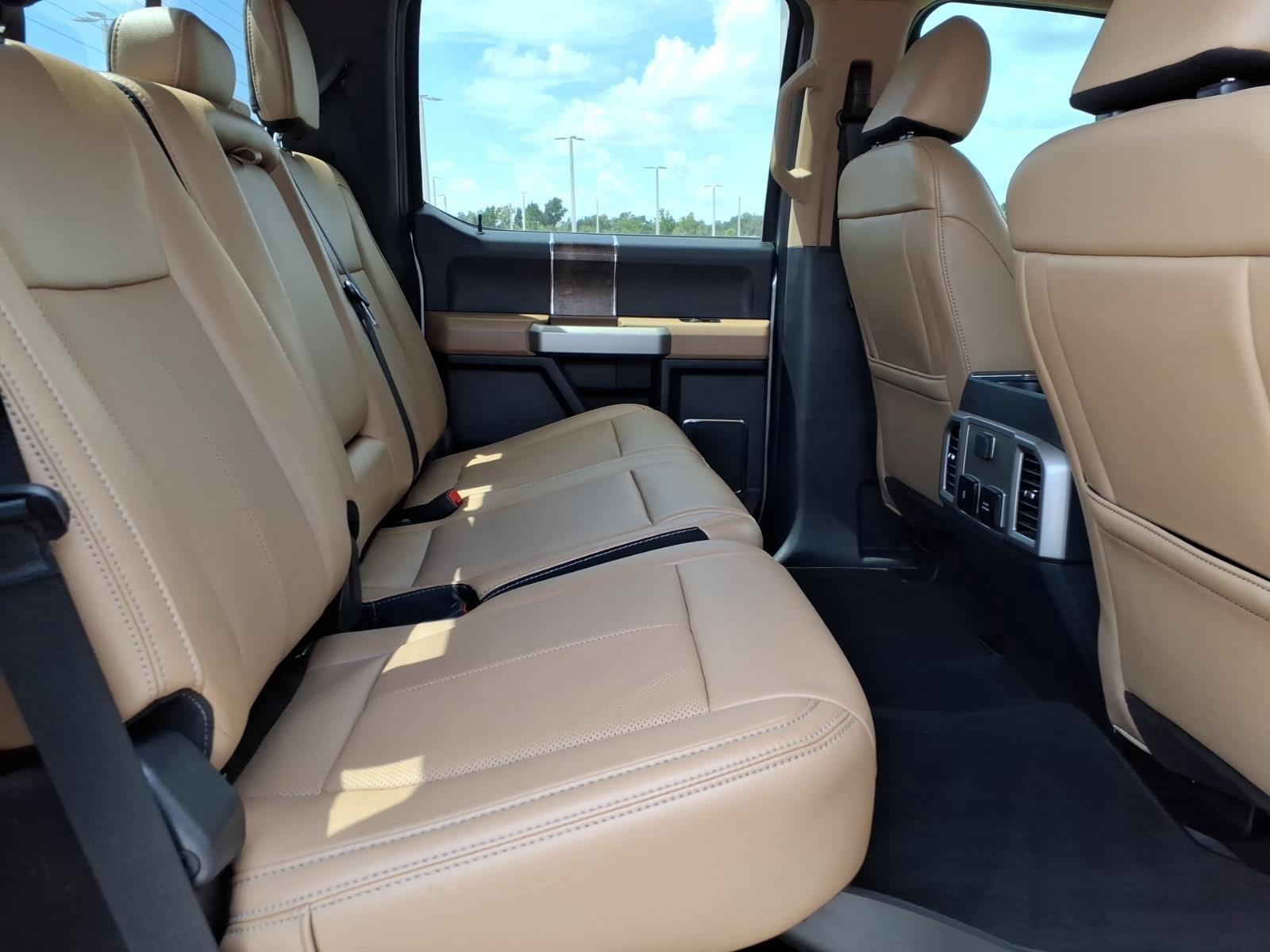 2022 Ford Super Duty F-350 DRW LARIAT