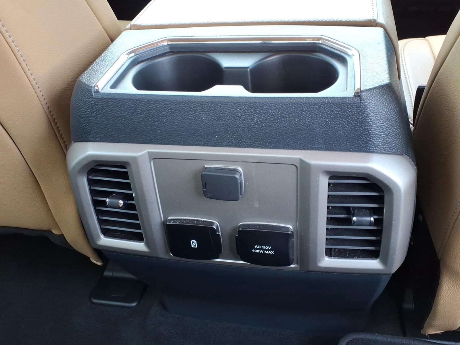 2022 Ford Super Duty F-350 DRW LARIAT