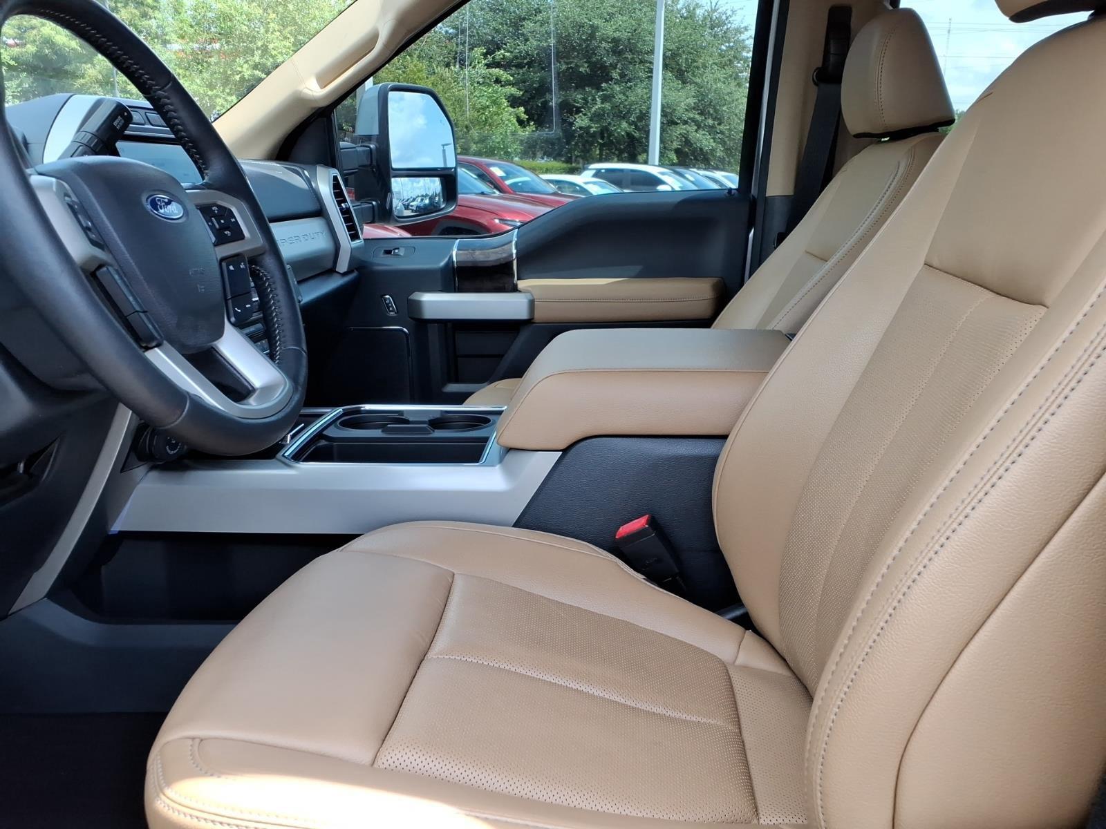 2022 Ford Super Duty F-350 DRW LARIAT