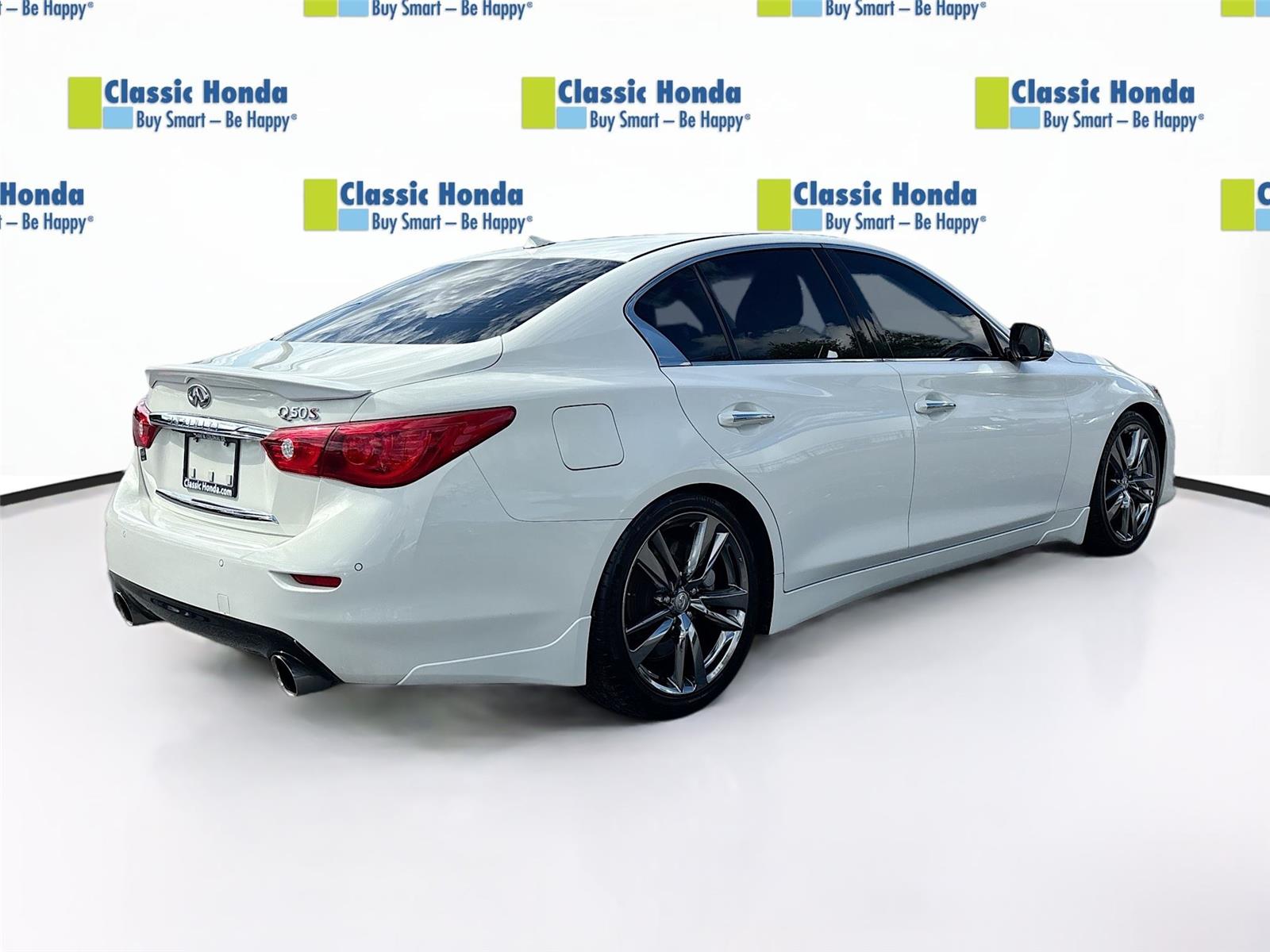 2015 INFINITI Q50 Sport