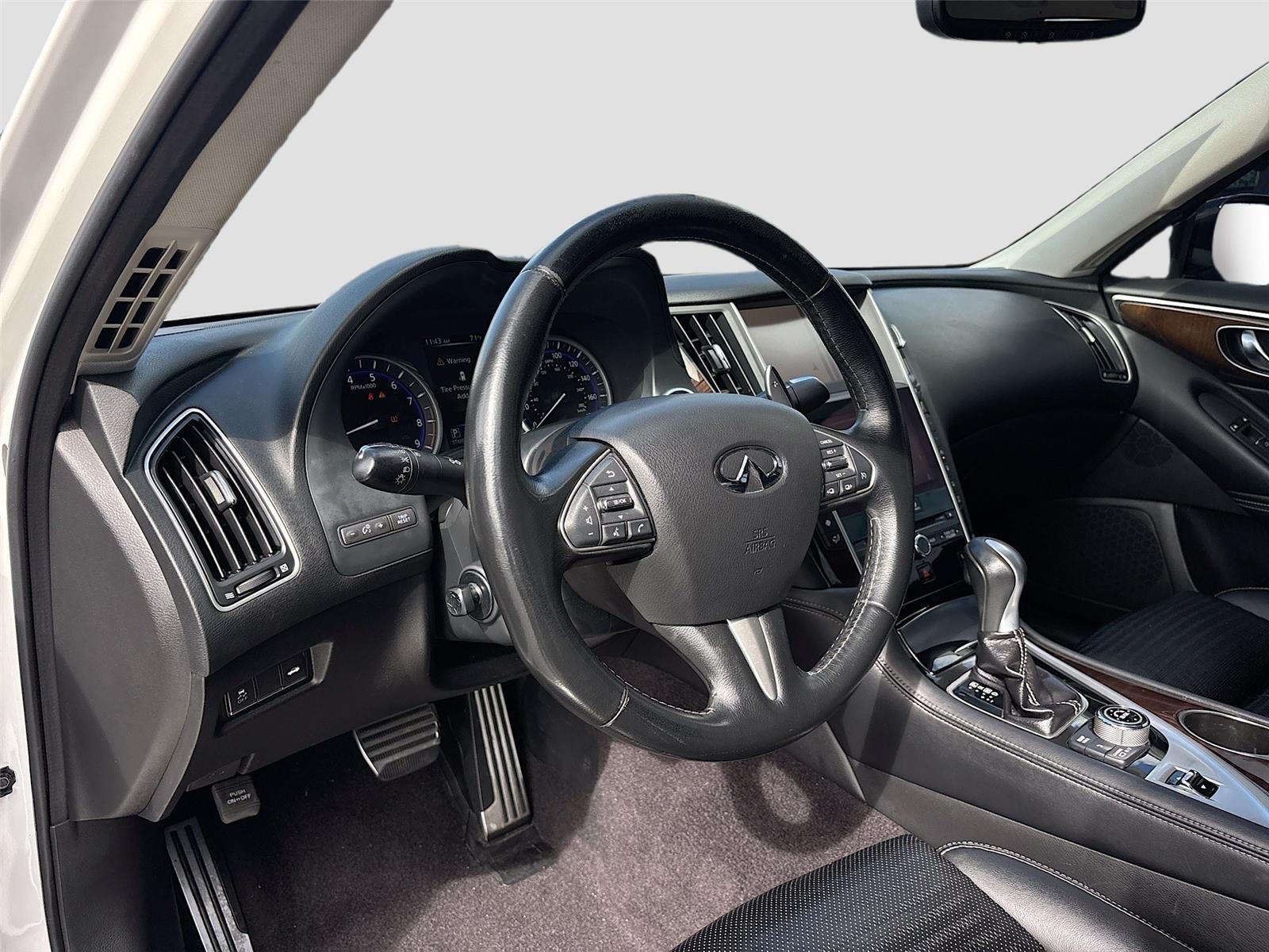 2015 INFINITI Q50 Sport