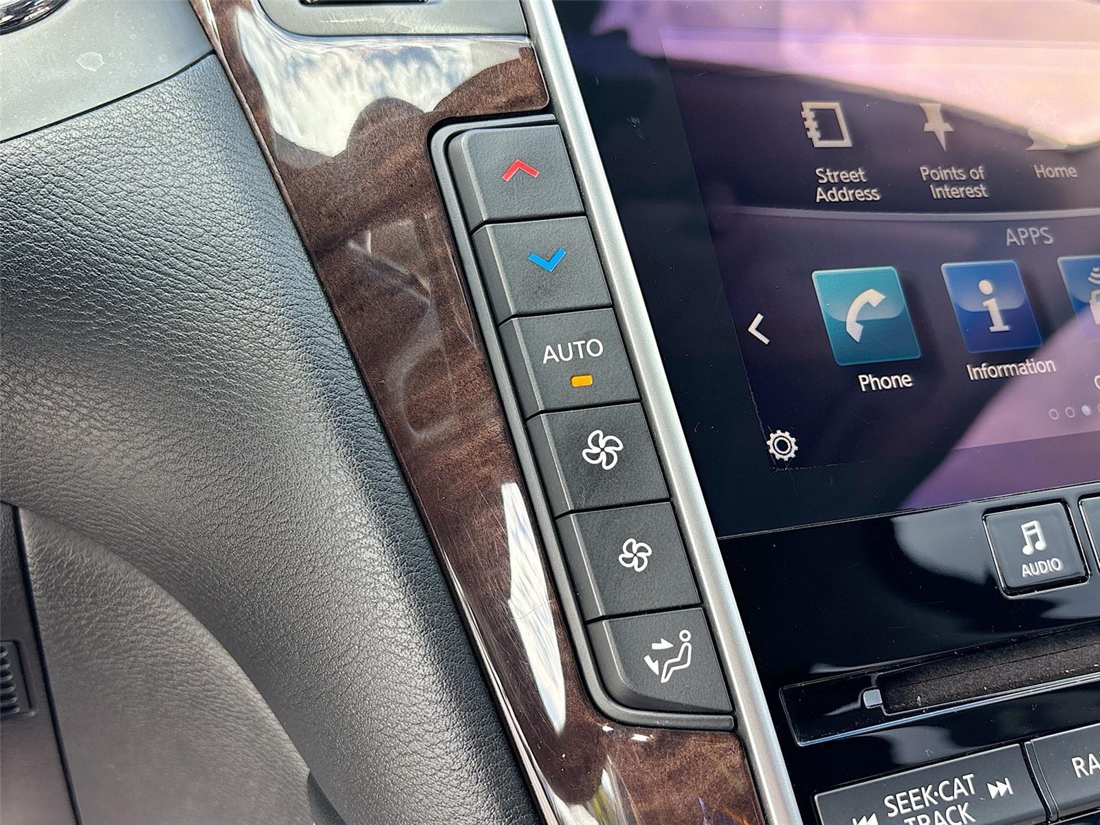 2015 INFINITI Q50 Sport