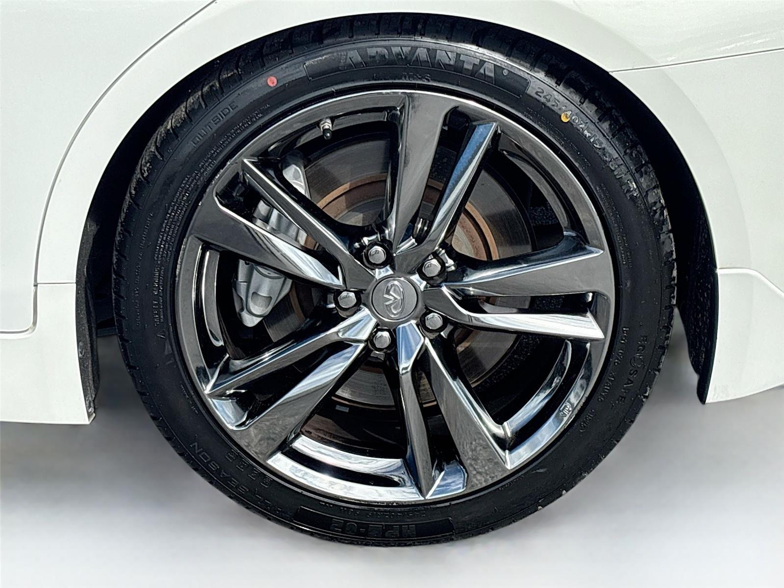 2015 INFINITI Q50 Sport