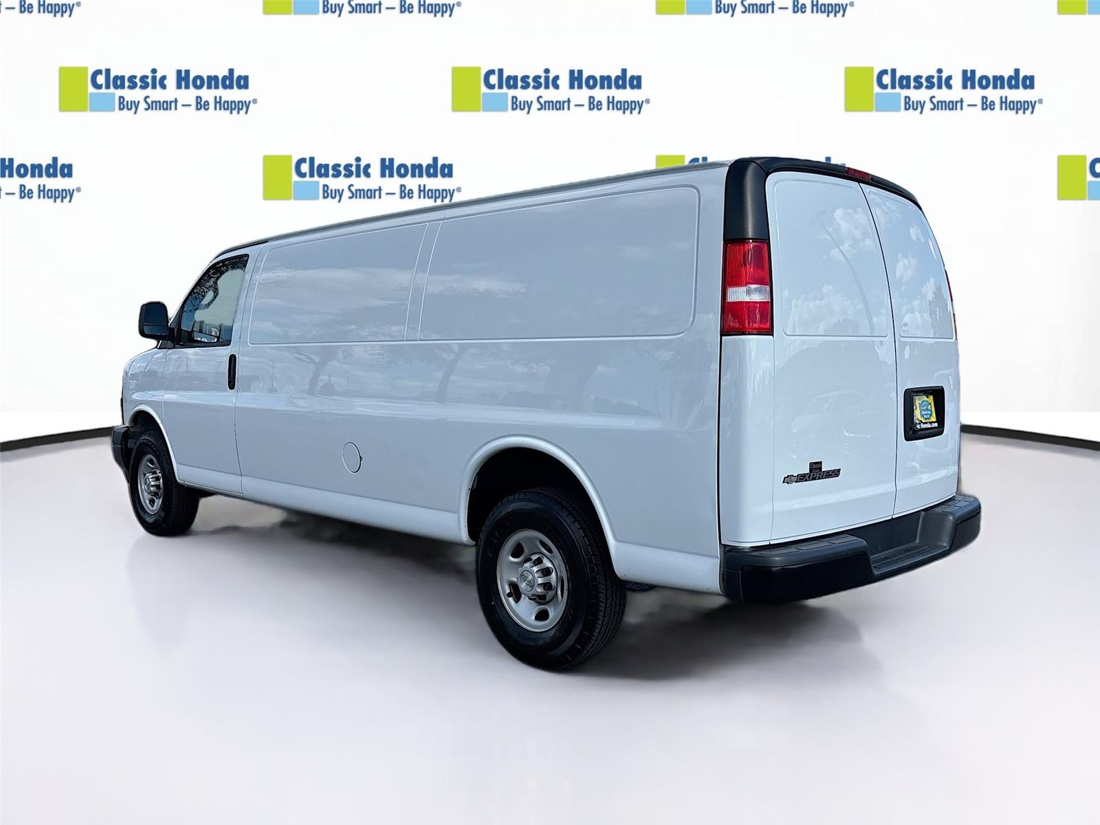 2023 Chevrolet Express Cargo Van