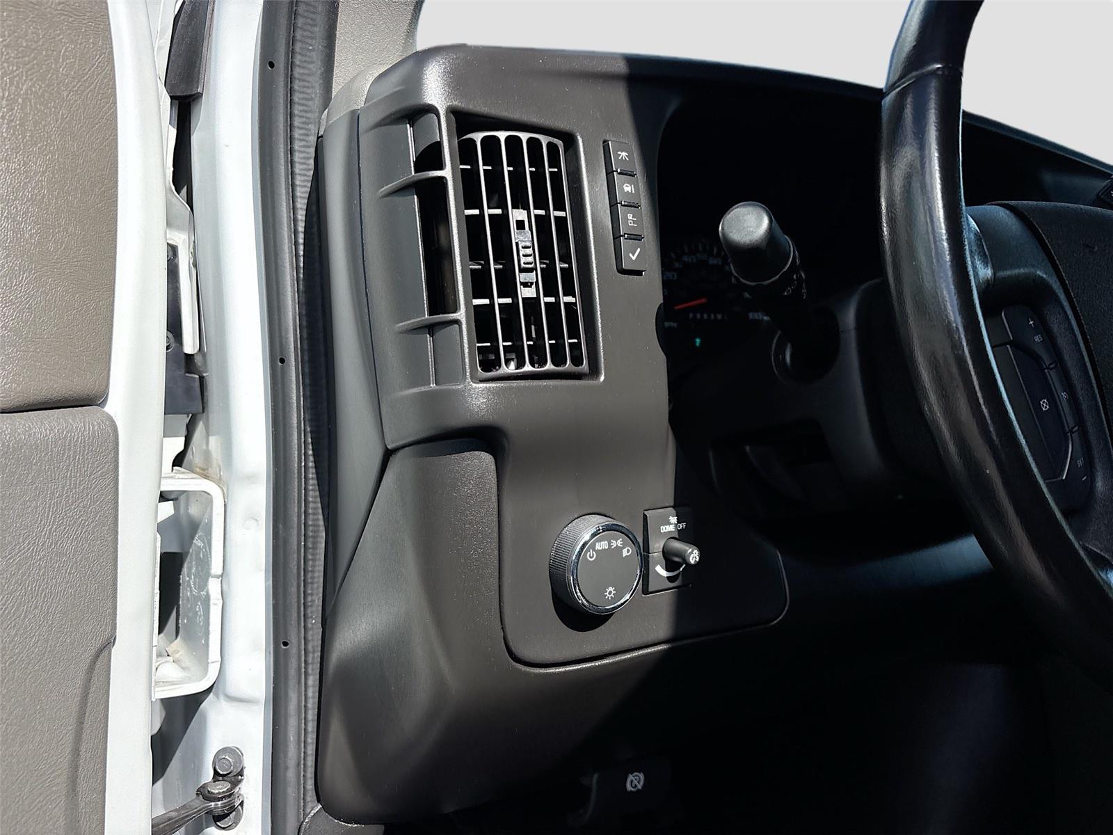 2023 Chevrolet Express Cargo Van