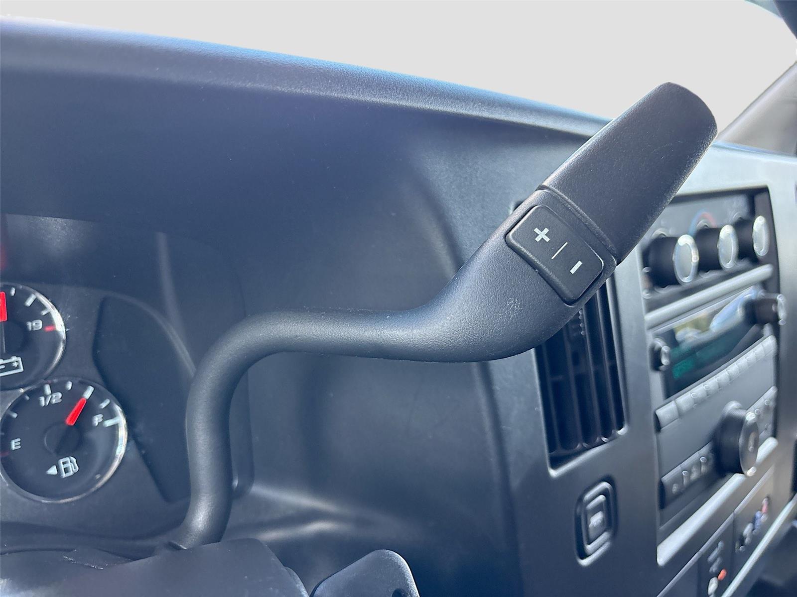 2023 Chevrolet Express Cargo Van