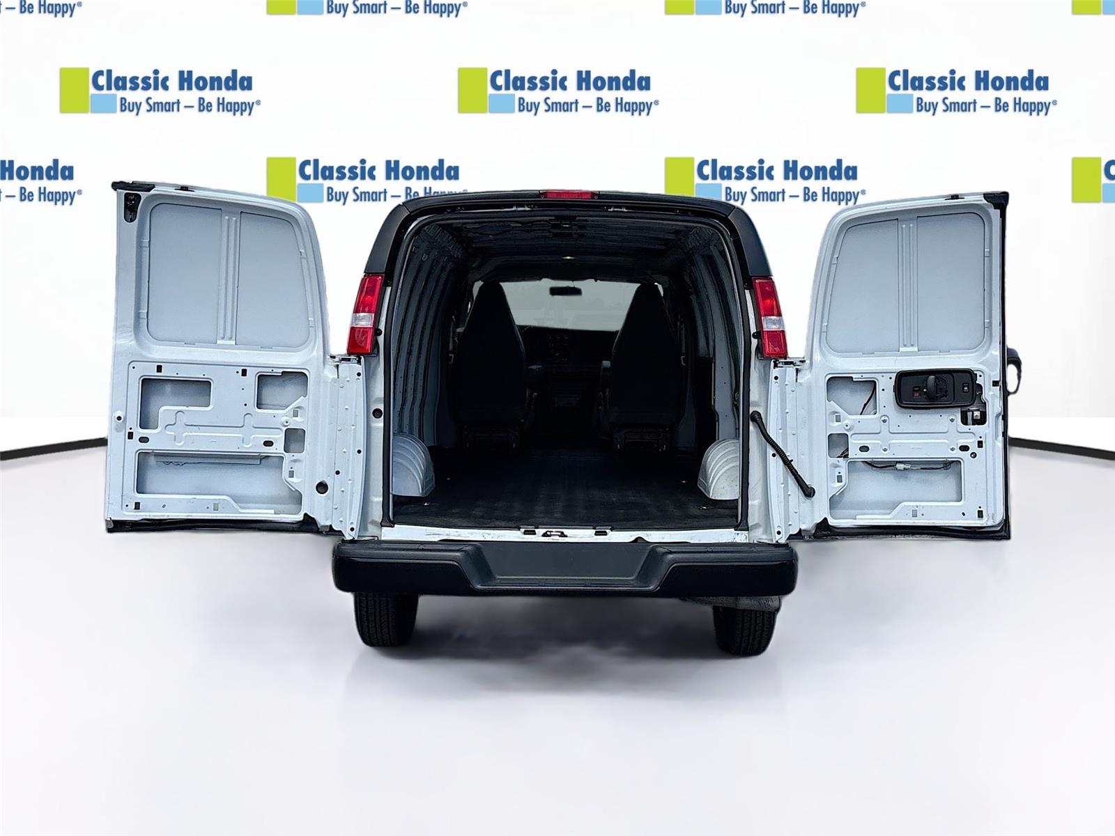 2023 Chevrolet Express Cargo Van