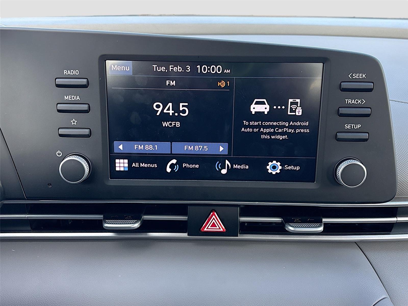 2024 Hyundai Elantra SE