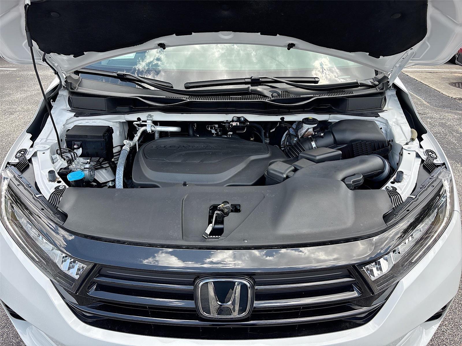 2024 Honda Odyssey Sport