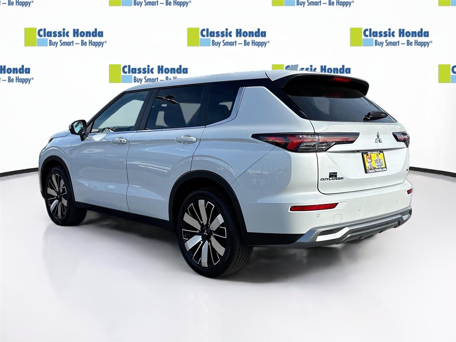 2025 Mitsubishi Outlander SE