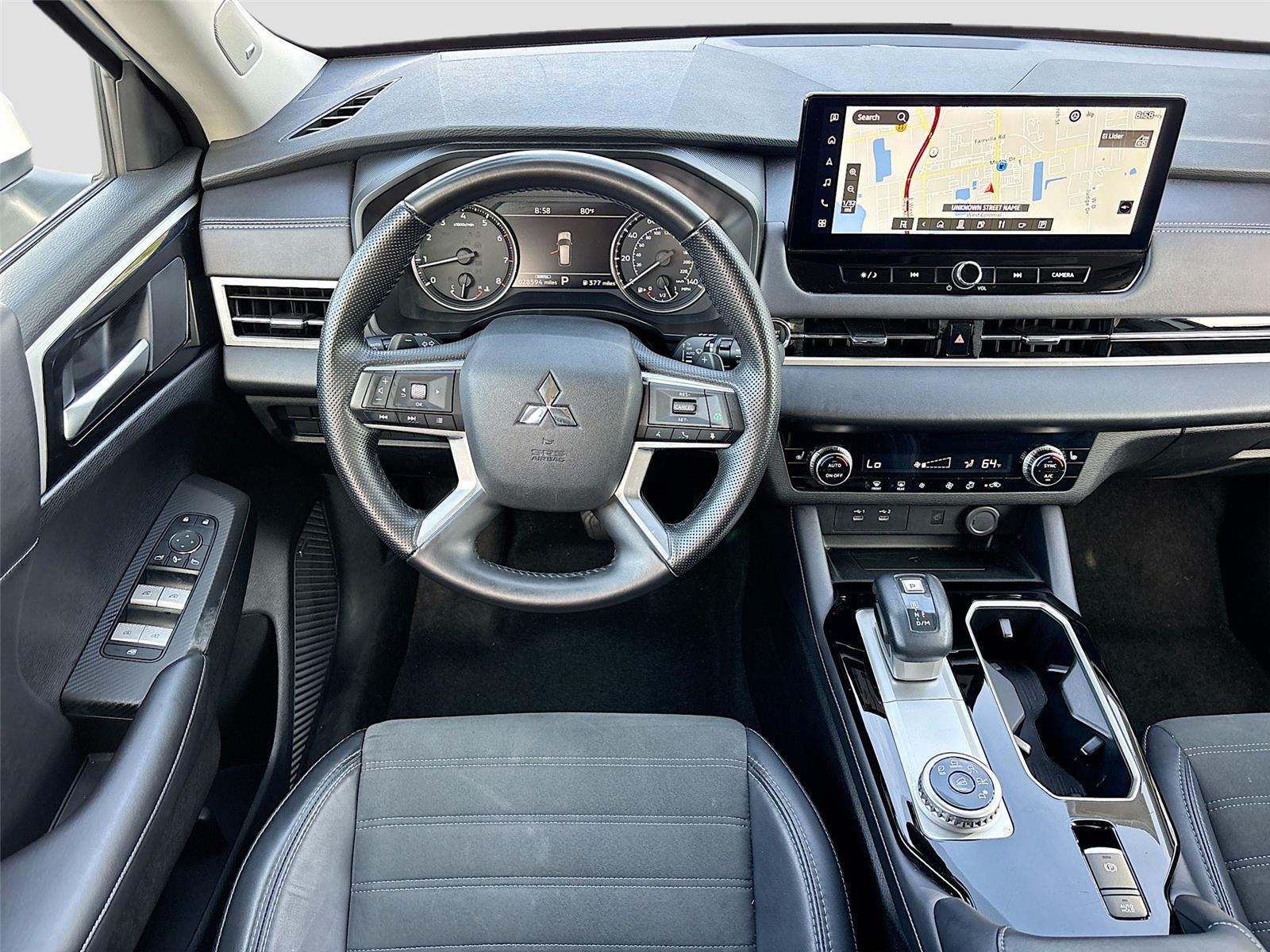 2025 Mitsubishi Outlander SE