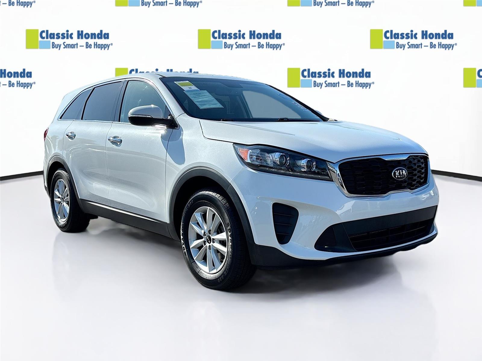 2020 Kia Sorento LX AT's photo