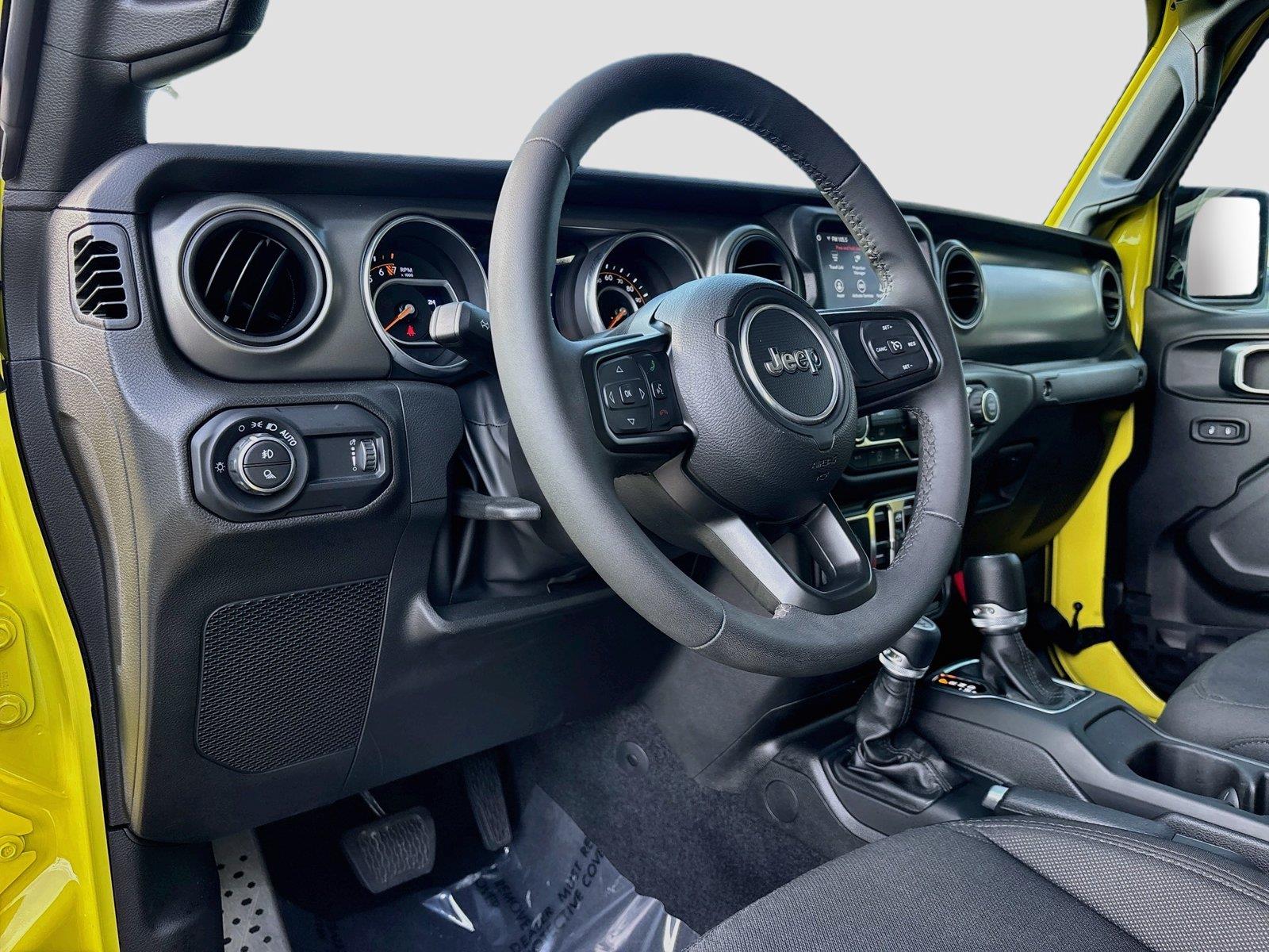 2023 Jeep Gladiator Willys