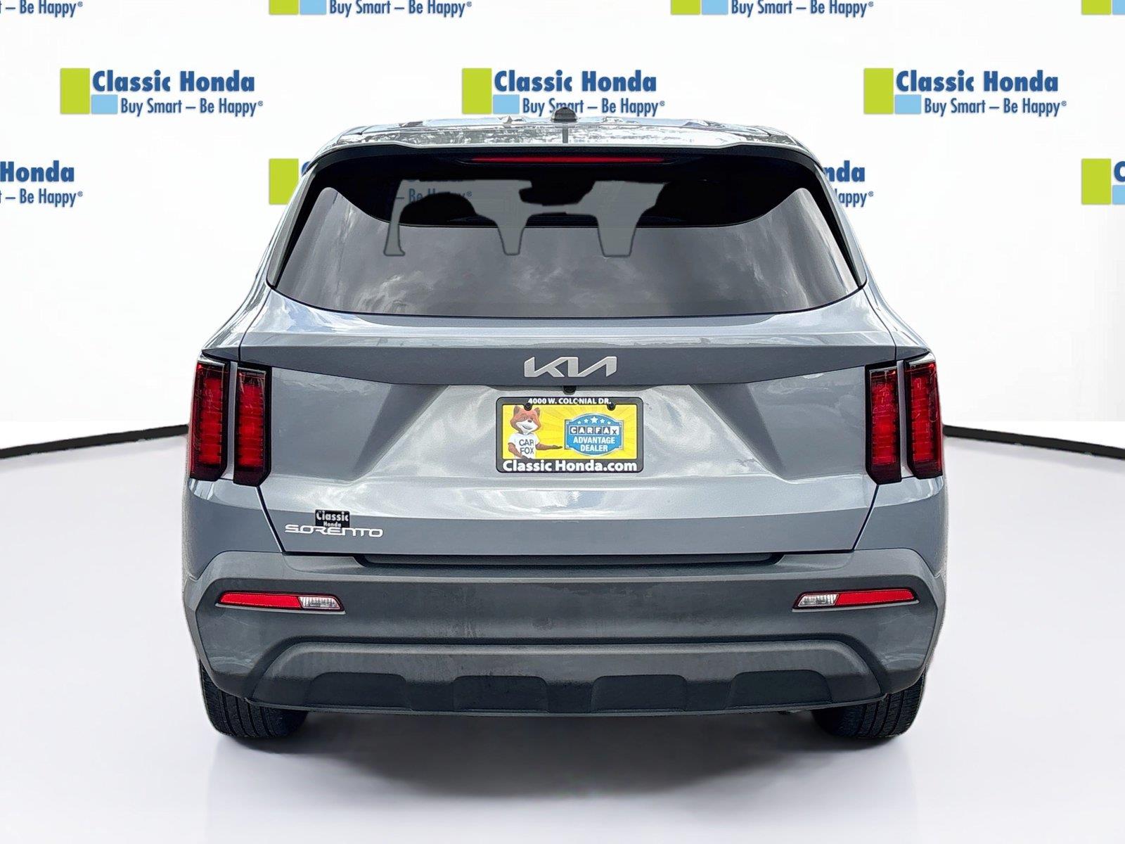 2023 Kia Sorento LX