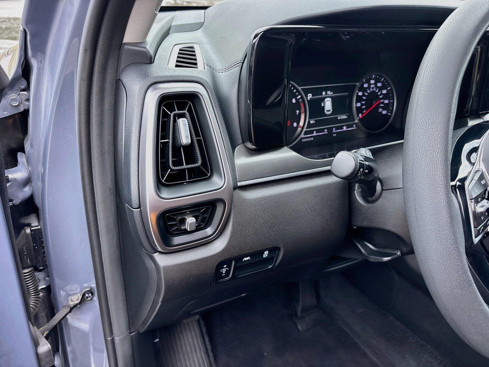 2023 Kia Sorento LX
