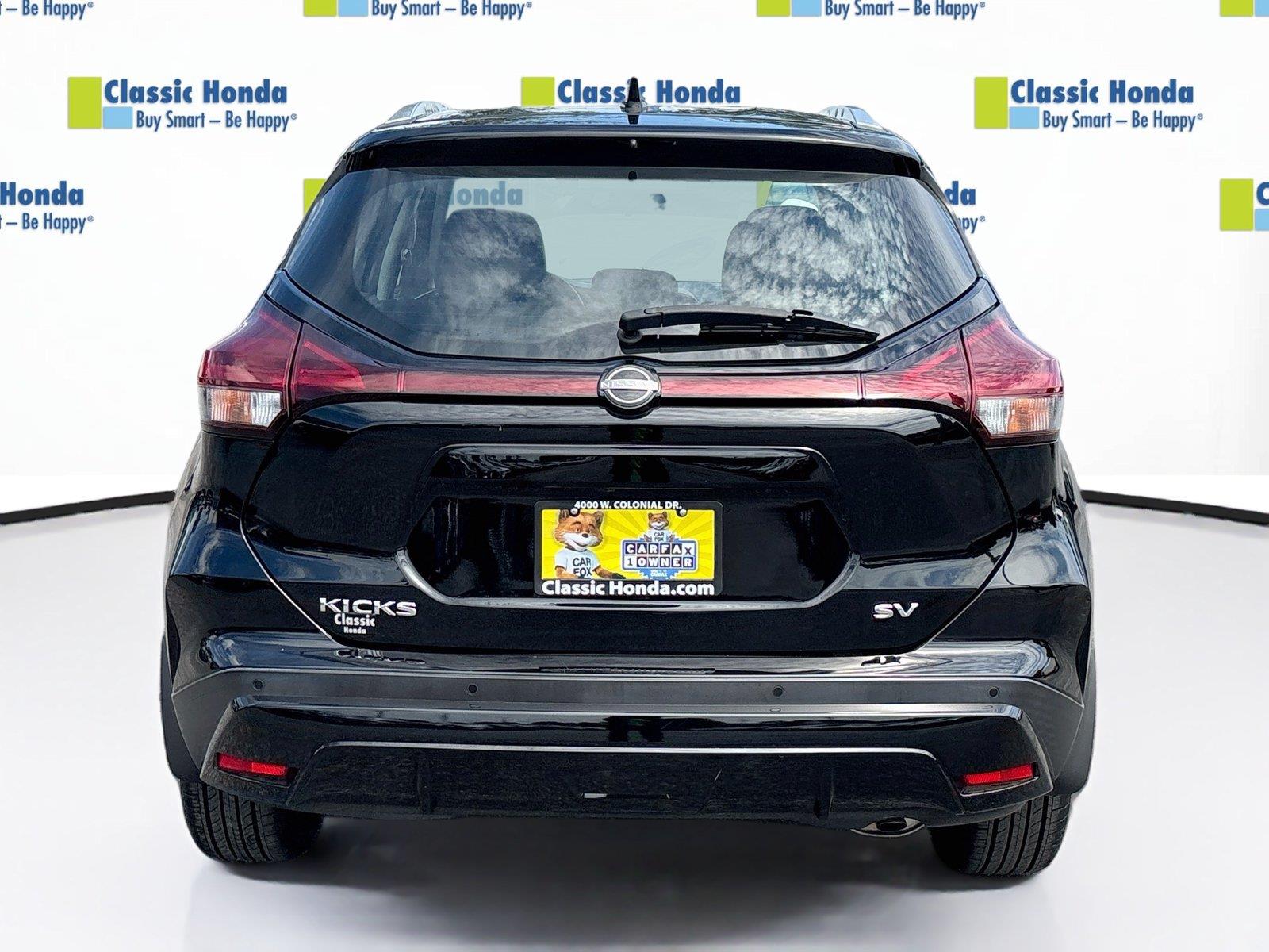 2023 Nissan Kicks SV