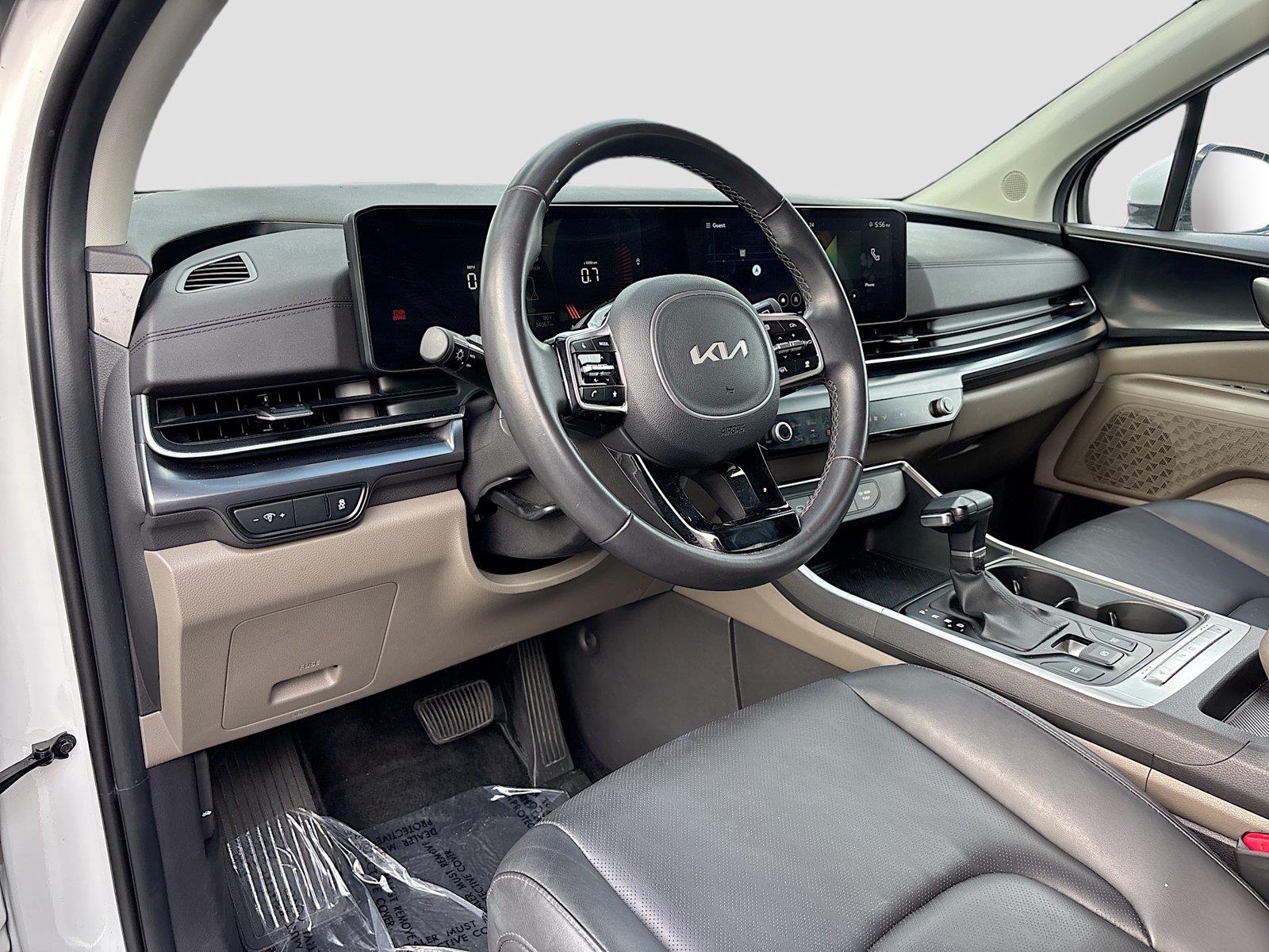 2025 Kia Carnival LXS