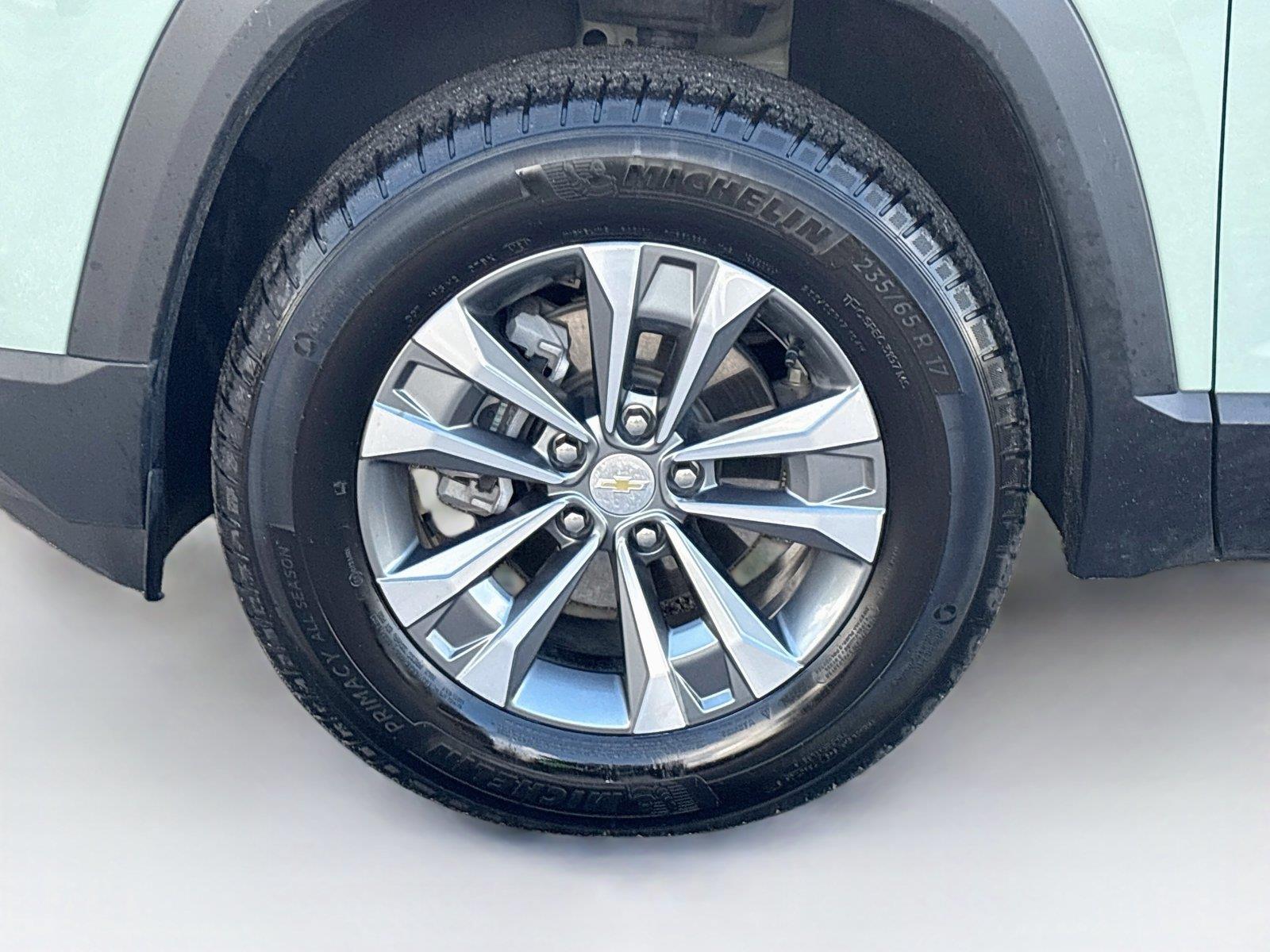 2025 Chevrolet Equinox AWD LT