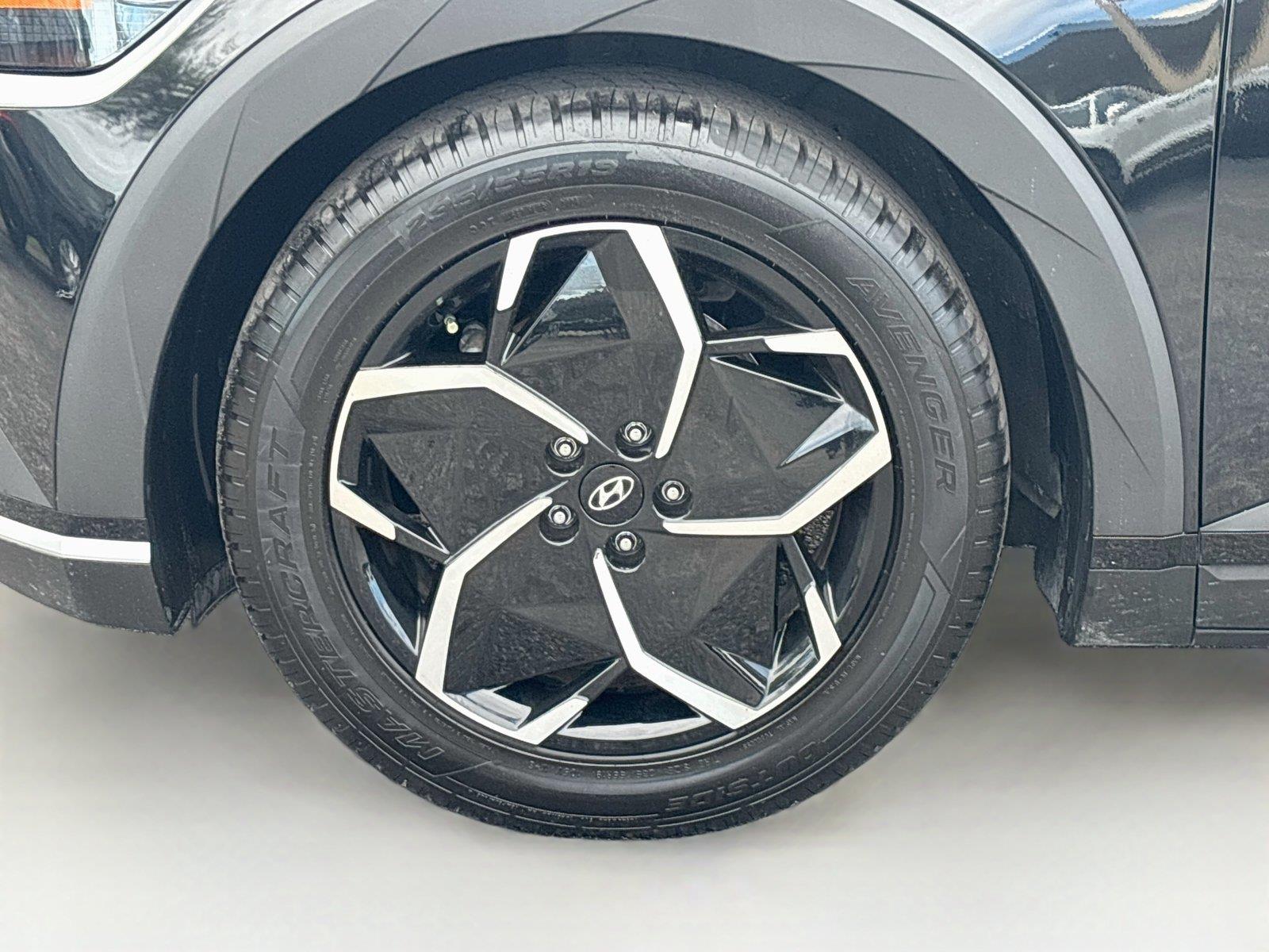 2024 Hyundai IONIQ 5 SE