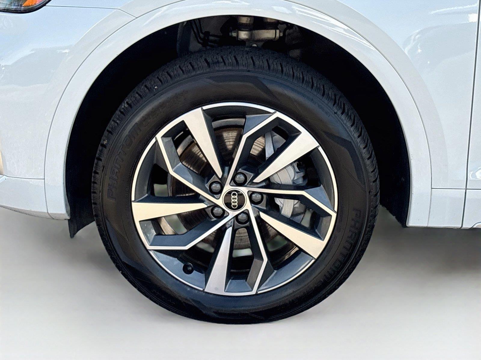 2024 Audi Q5 S line Premium Plus