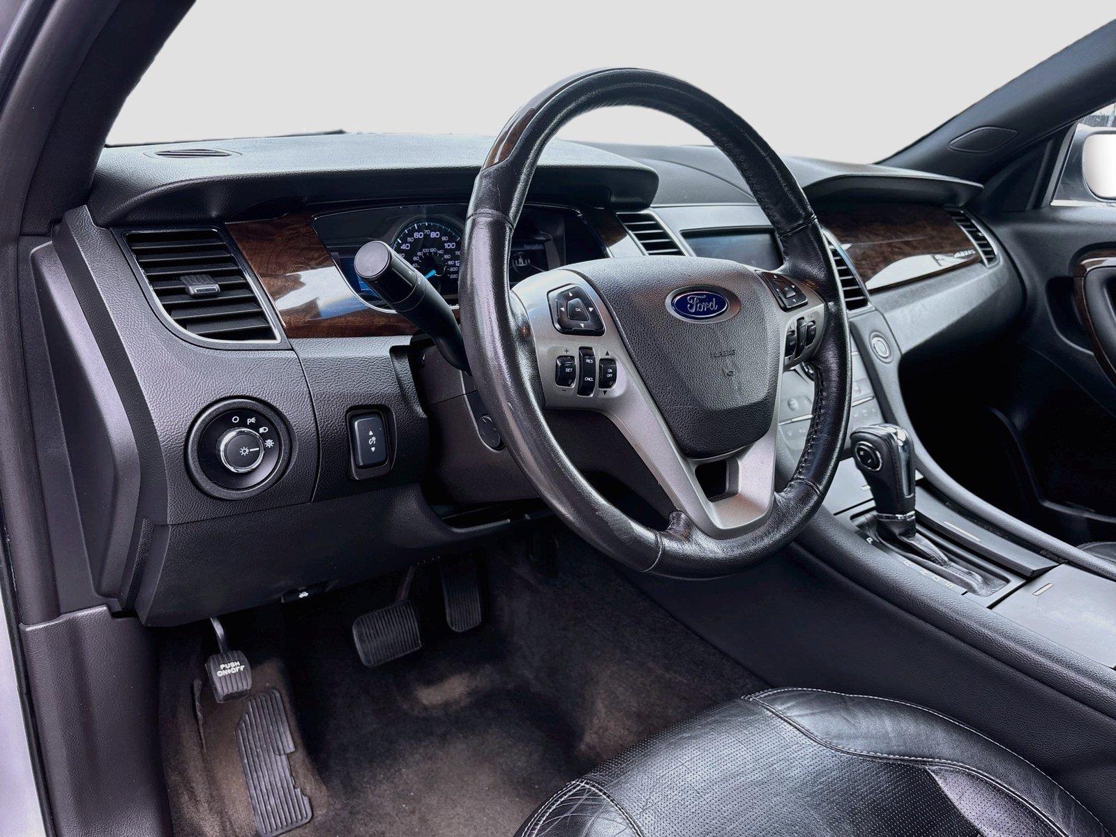 2014 Ford Taurus Limited
