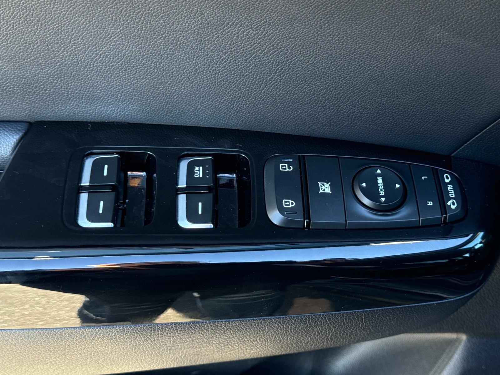 2022 Kia Sportage EX