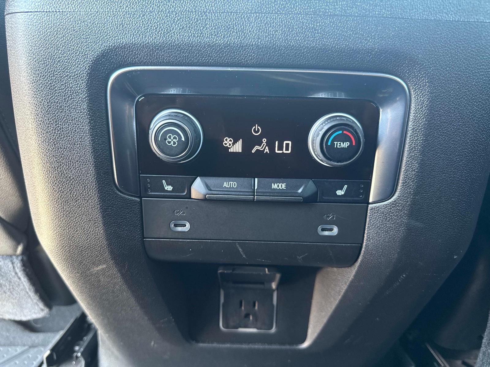 2021 Chevrolet Suburban RST