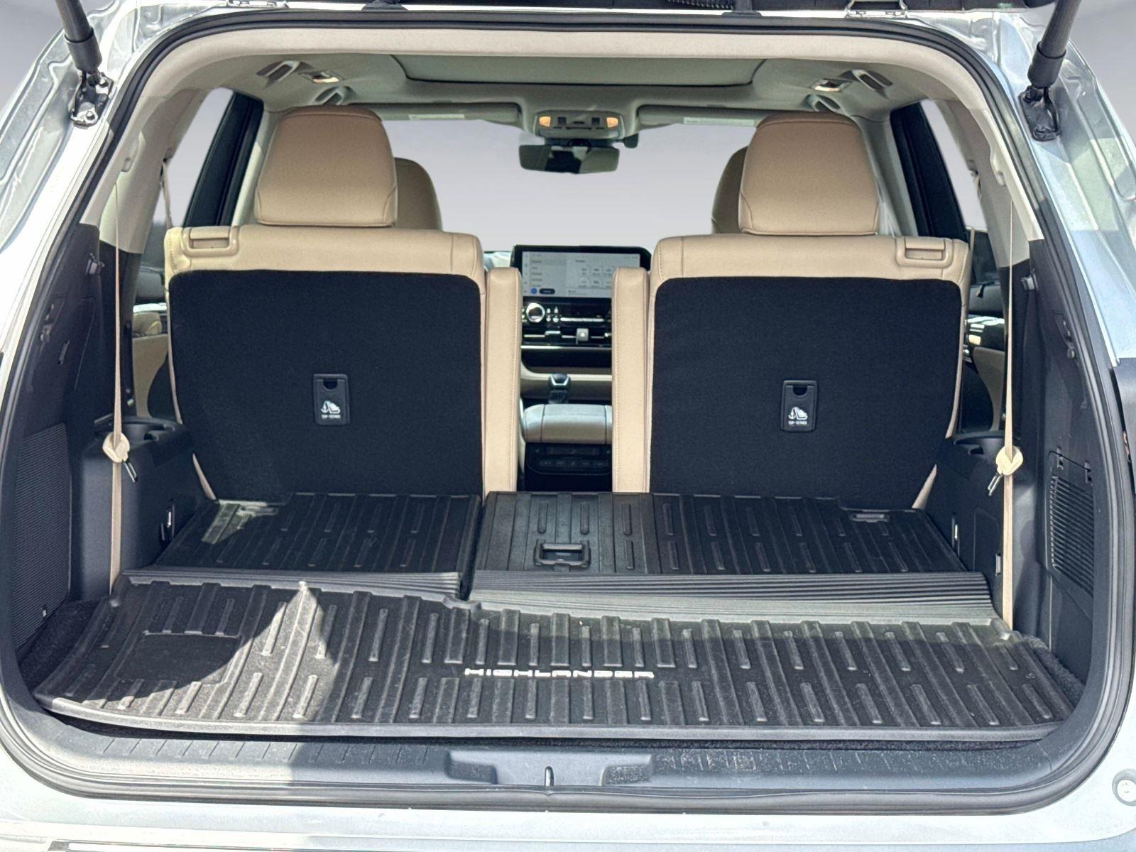 2024 Toyota Highlander Platinum