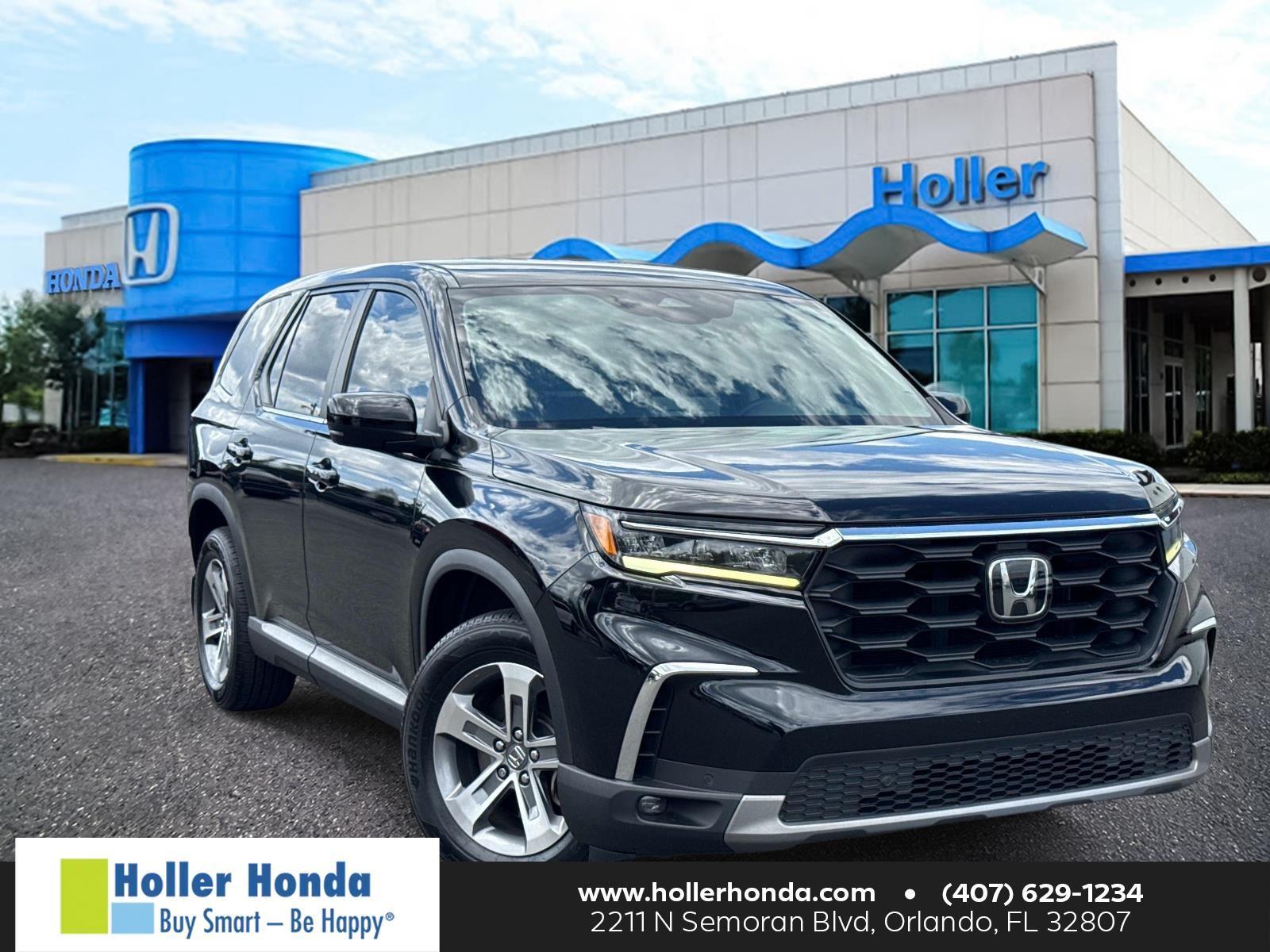 2023 Honda Pilot EX-L w/Rear Captain’s Chairs