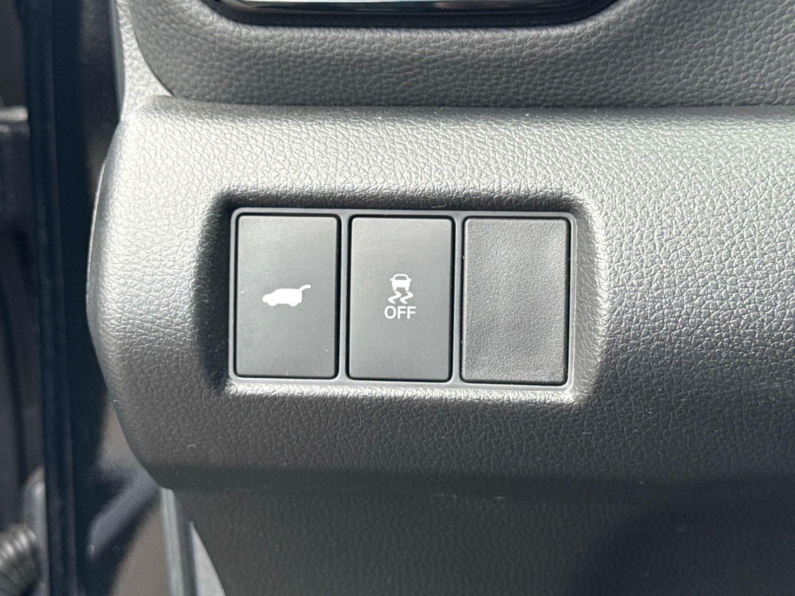 2023 Honda Pilot EX-L w/Rear Captain’s Chairs