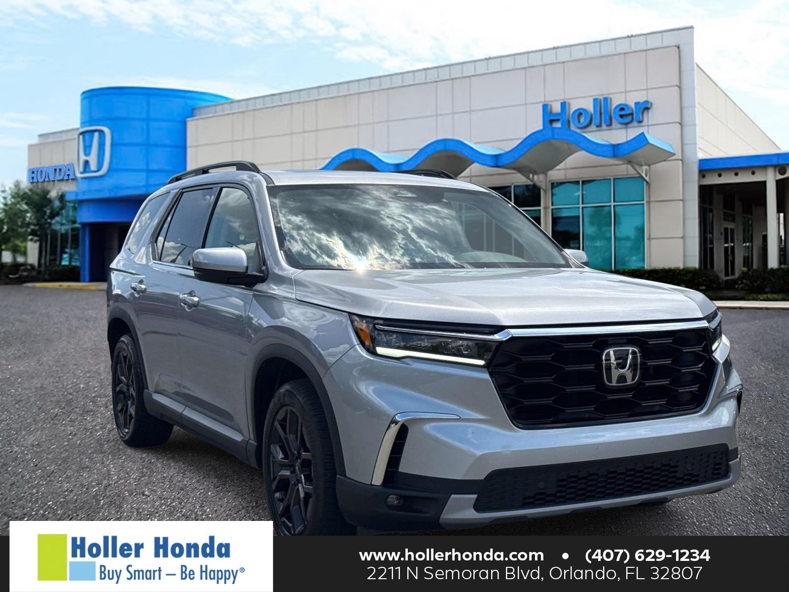 2025 Honda Pilot Touring AWD's photo