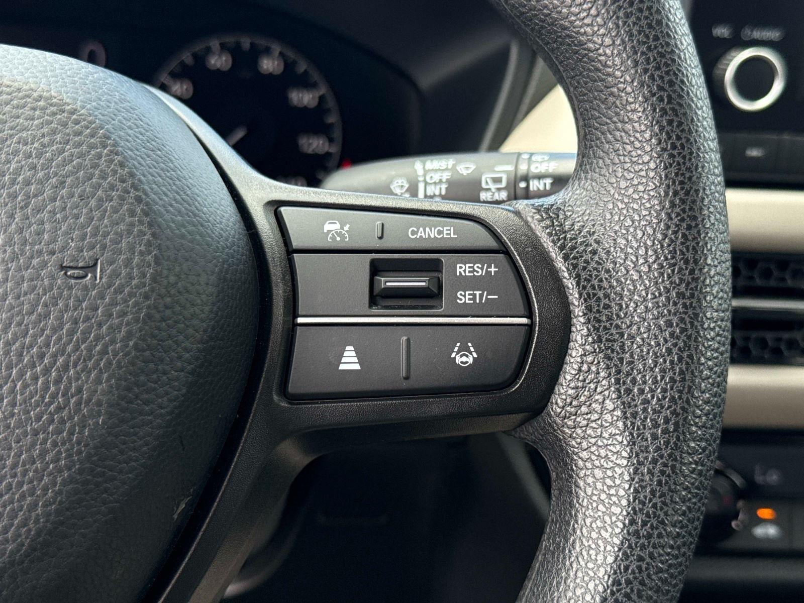 2023 HONDA HR-V LX