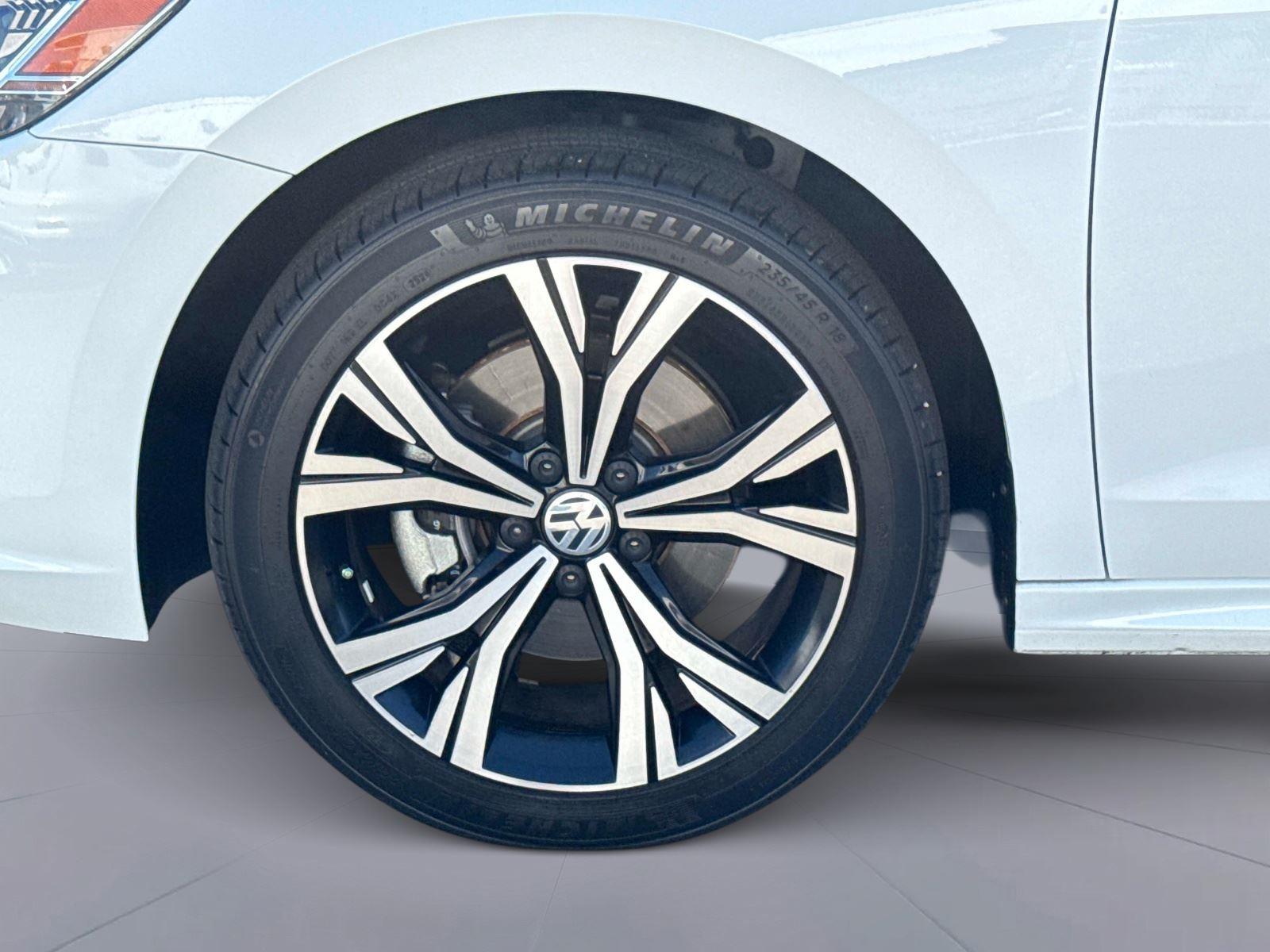 2022 VOLKSWAGEN PASSAT