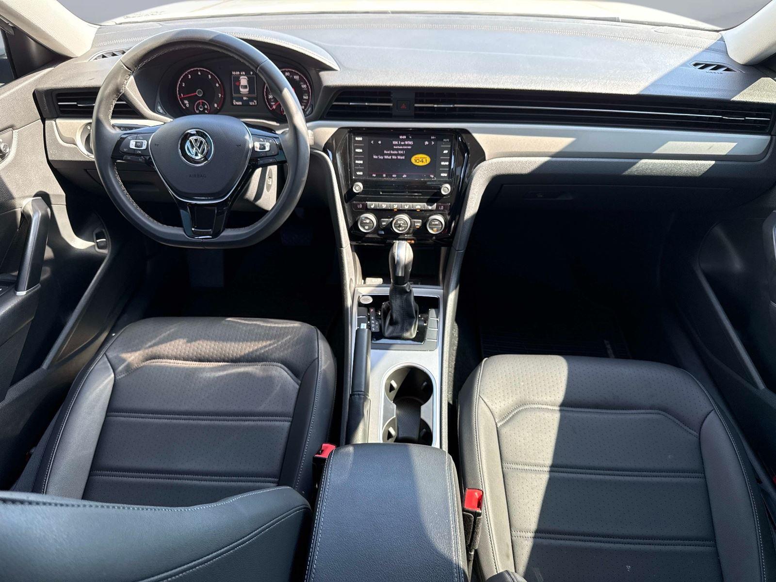 2022 VOLKSWAGEN PASSAT