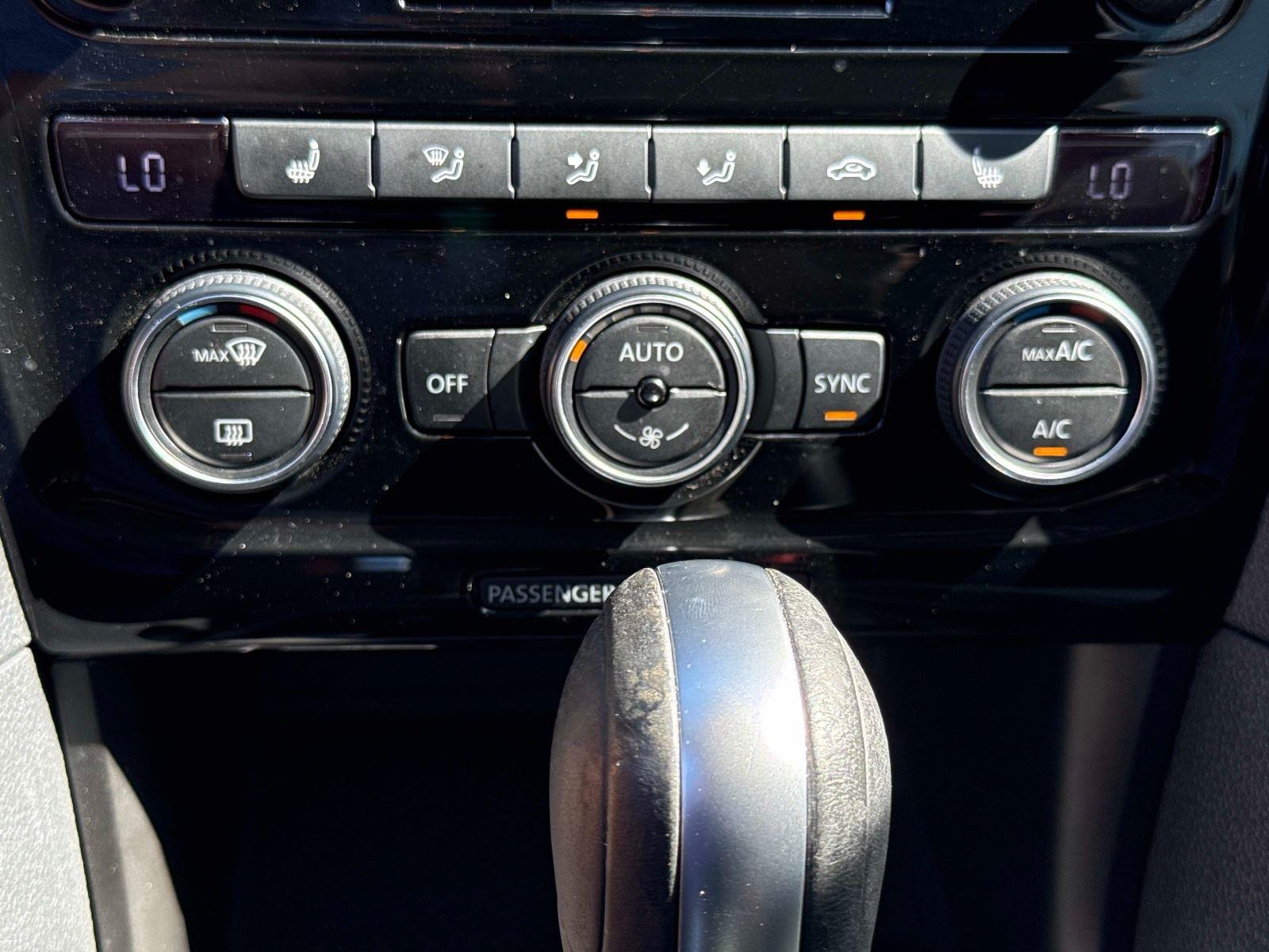 2022 VOLKSWAGEN PASSAT