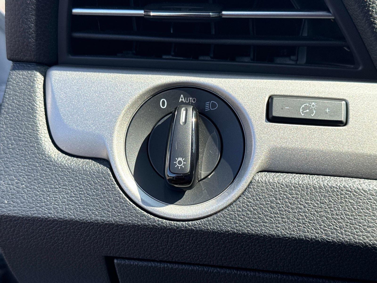 2022 VOLKSWAGEN PASSAT