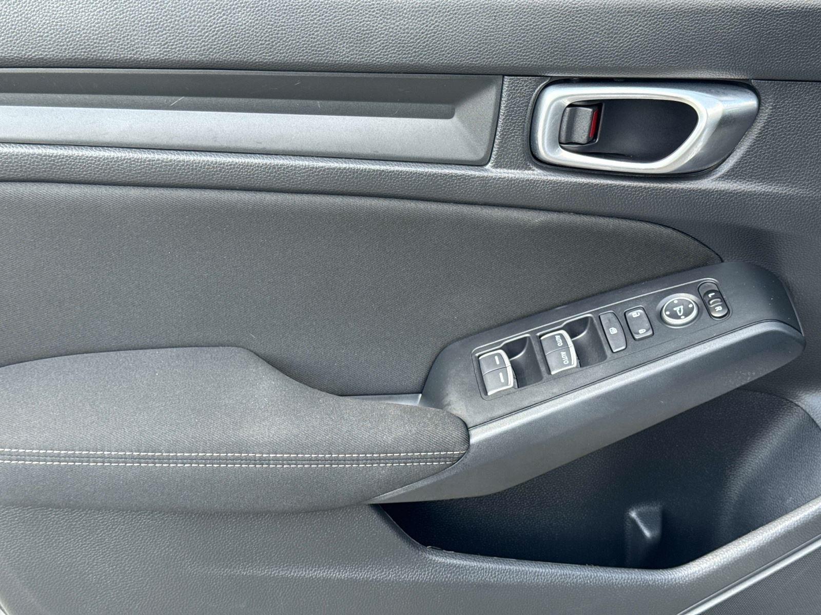 2024 Honda Civic Hatchback Sport - Photo 16