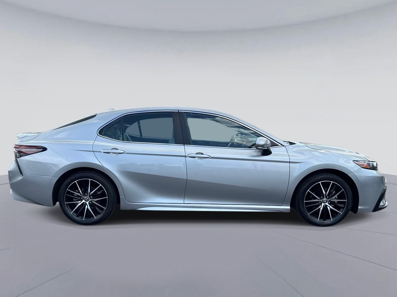 2024 TOYOTA CAMRY