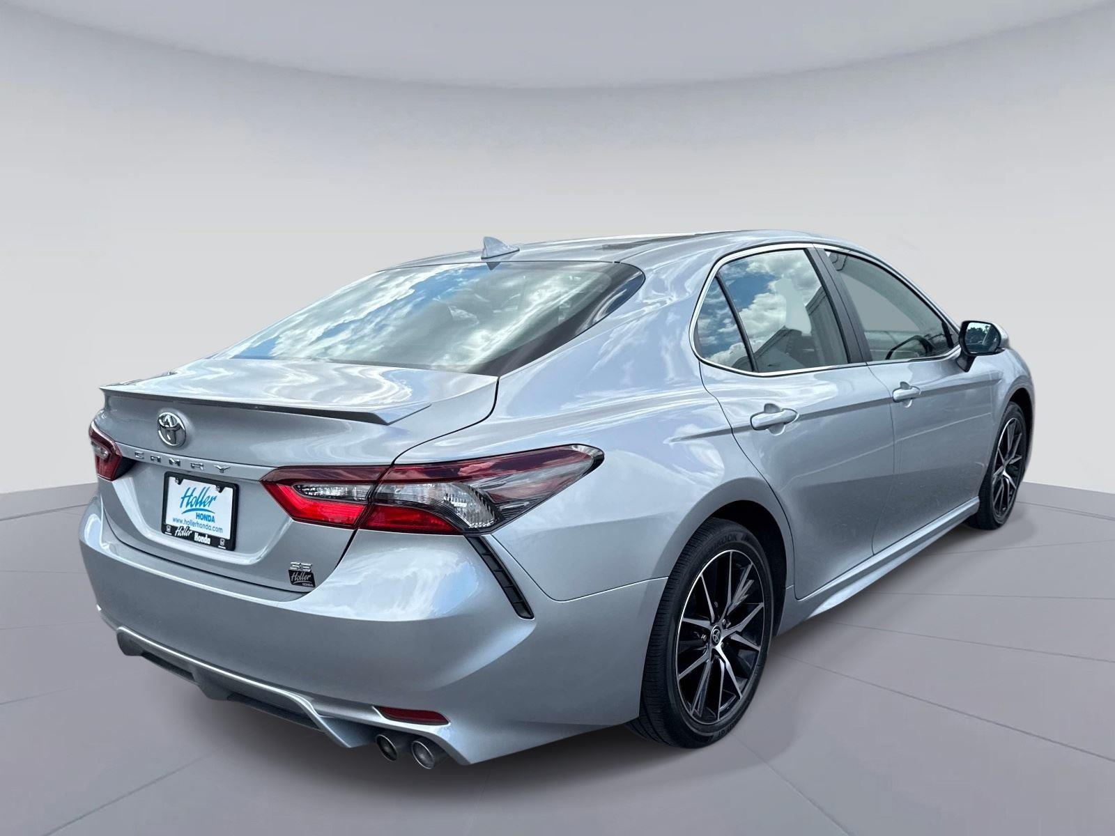 2024 TOYOTA CAMRY