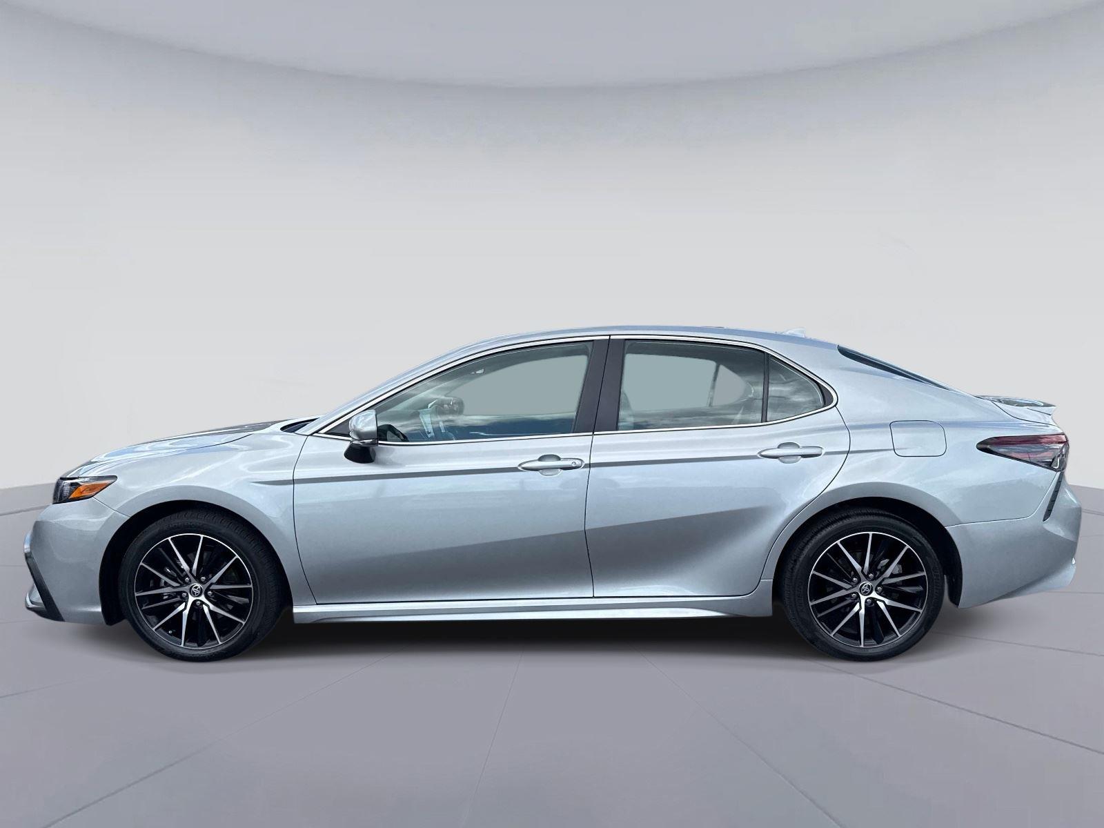 2024 TOYOTA CAMRY