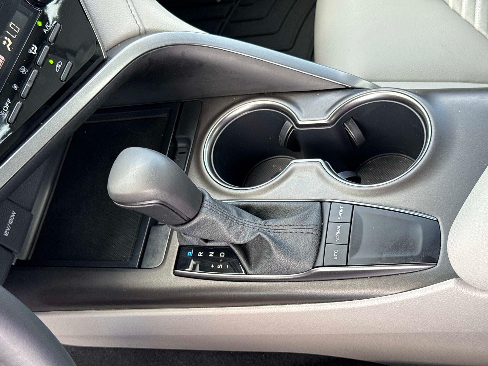 2024 TOYOTA CAMRY