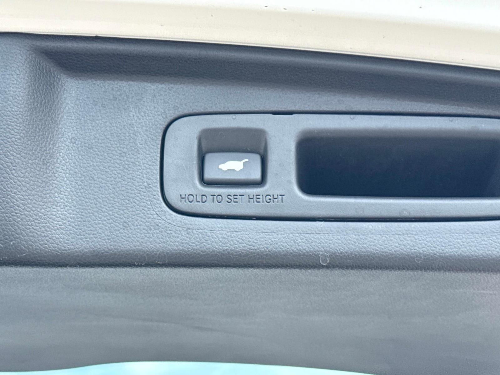 2024 Honda CR-V EX-L - Photo 13