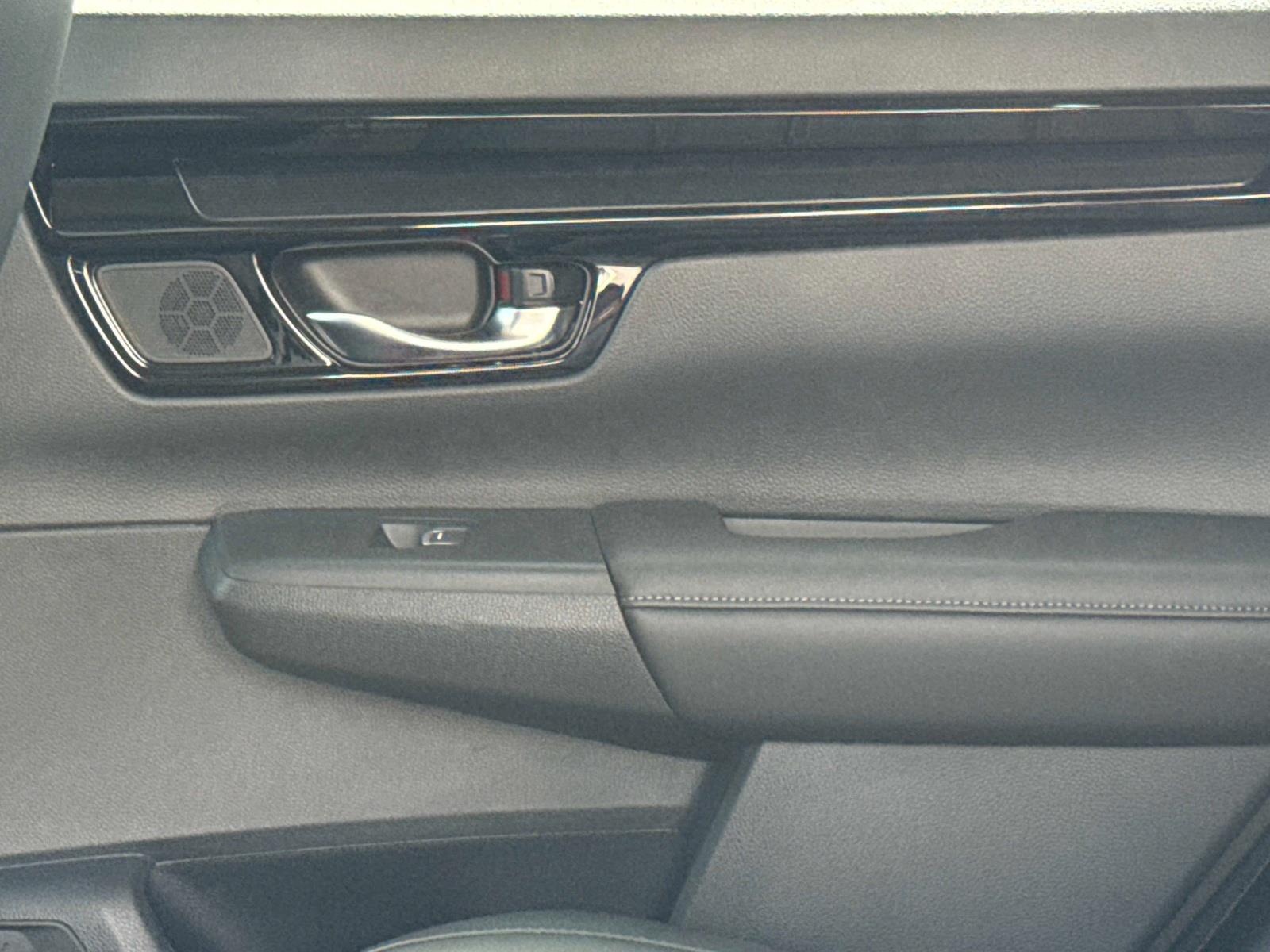 2024 Honda CR-V EX-L - Photo 16